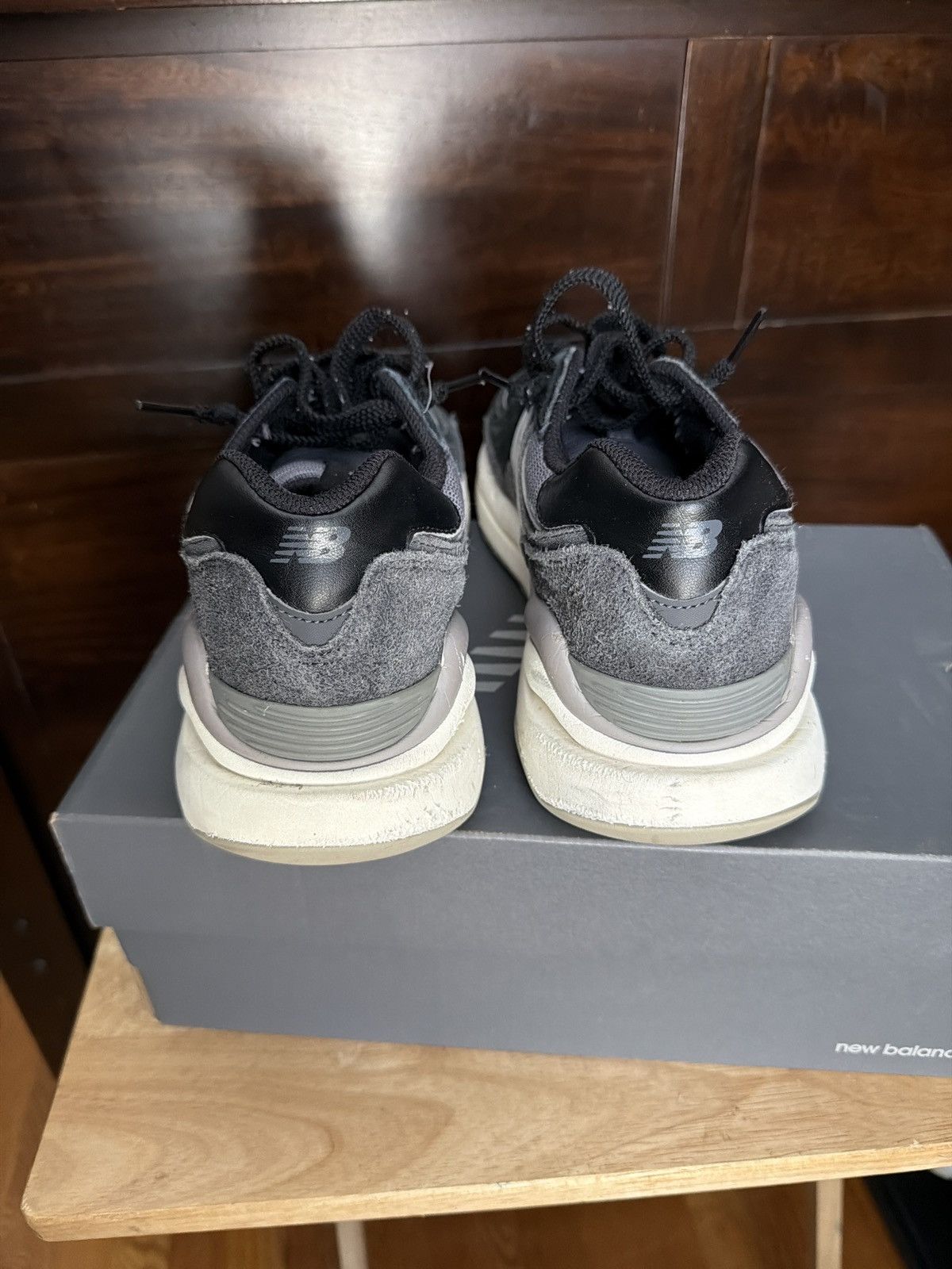 New Balance New Balance 57/40 Size US 9.5 / EU 42-43 - 5 Thumbnail