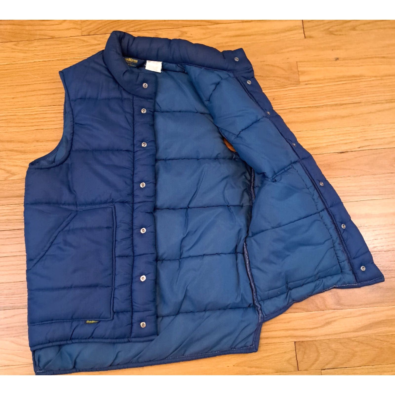 Vintage VINTAGE Osh kosh Vest Medium USA Made Blue Nylon Button Down Full Metal Button Down Outdoor Bomber Vest Men M Blue USA Pattern Solid Middle-Length Size US M / EU 48-50 / 2 - 6 Thumbnail