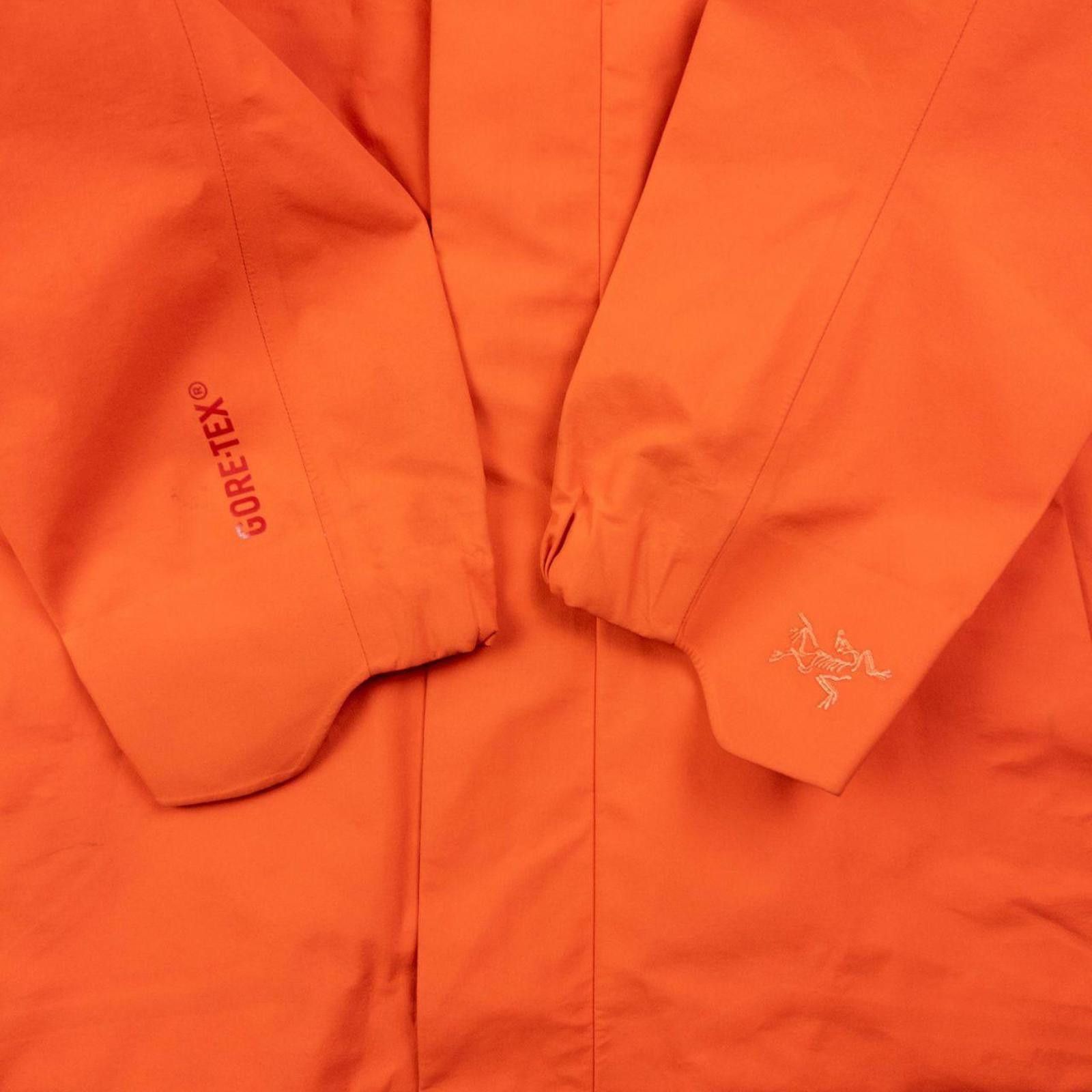 Arc'teryx Vintage Arcteryx Goretex Jacket Womens Size XS Size XS / US 0-2 / IT 36-38 - 5 Thumbnail
