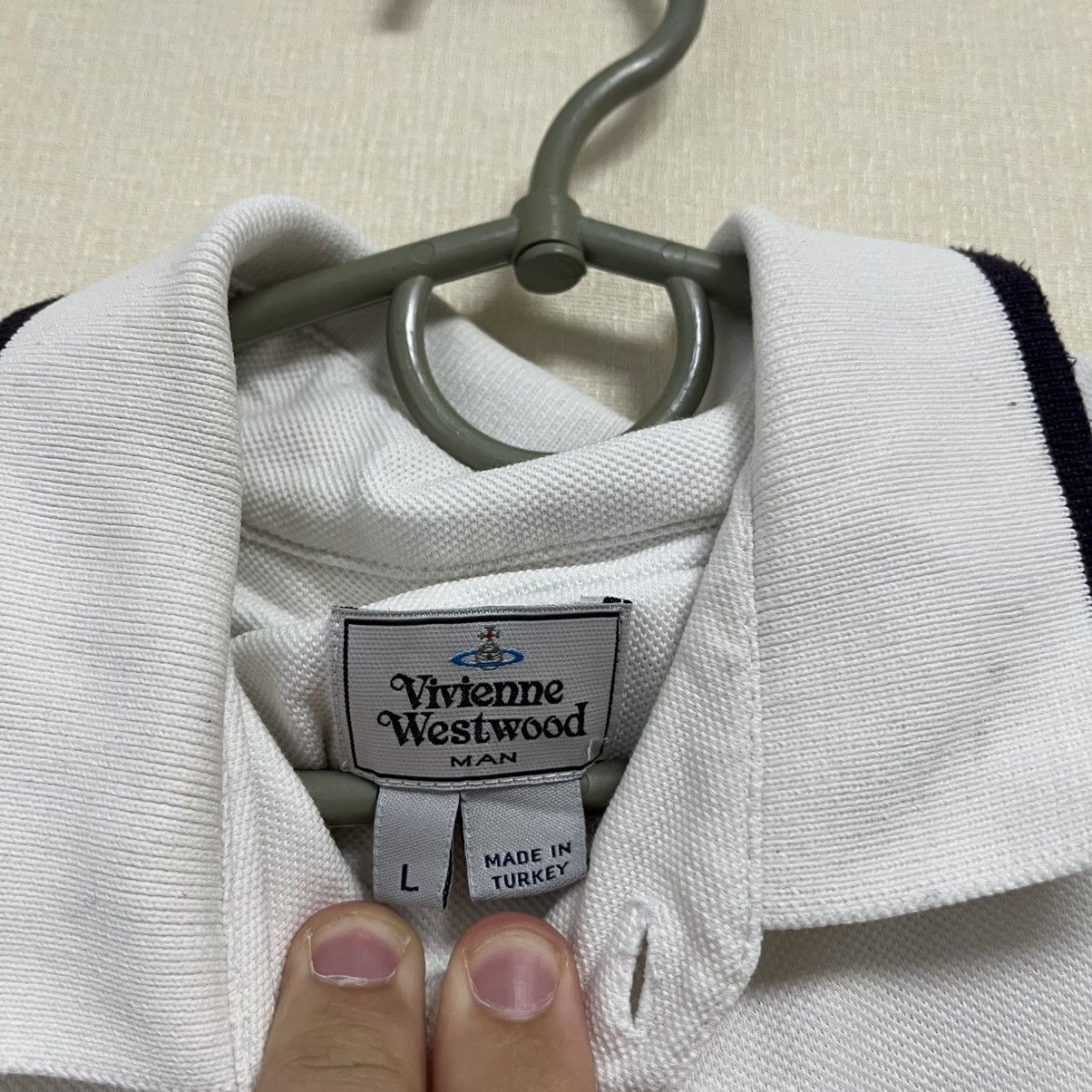Vivienne Westwood Vivienne Westwood Polo T-Shirt Rare Retro Hype Y2K Size US L / EU 52-54 / 3 - 7 Thumbnail