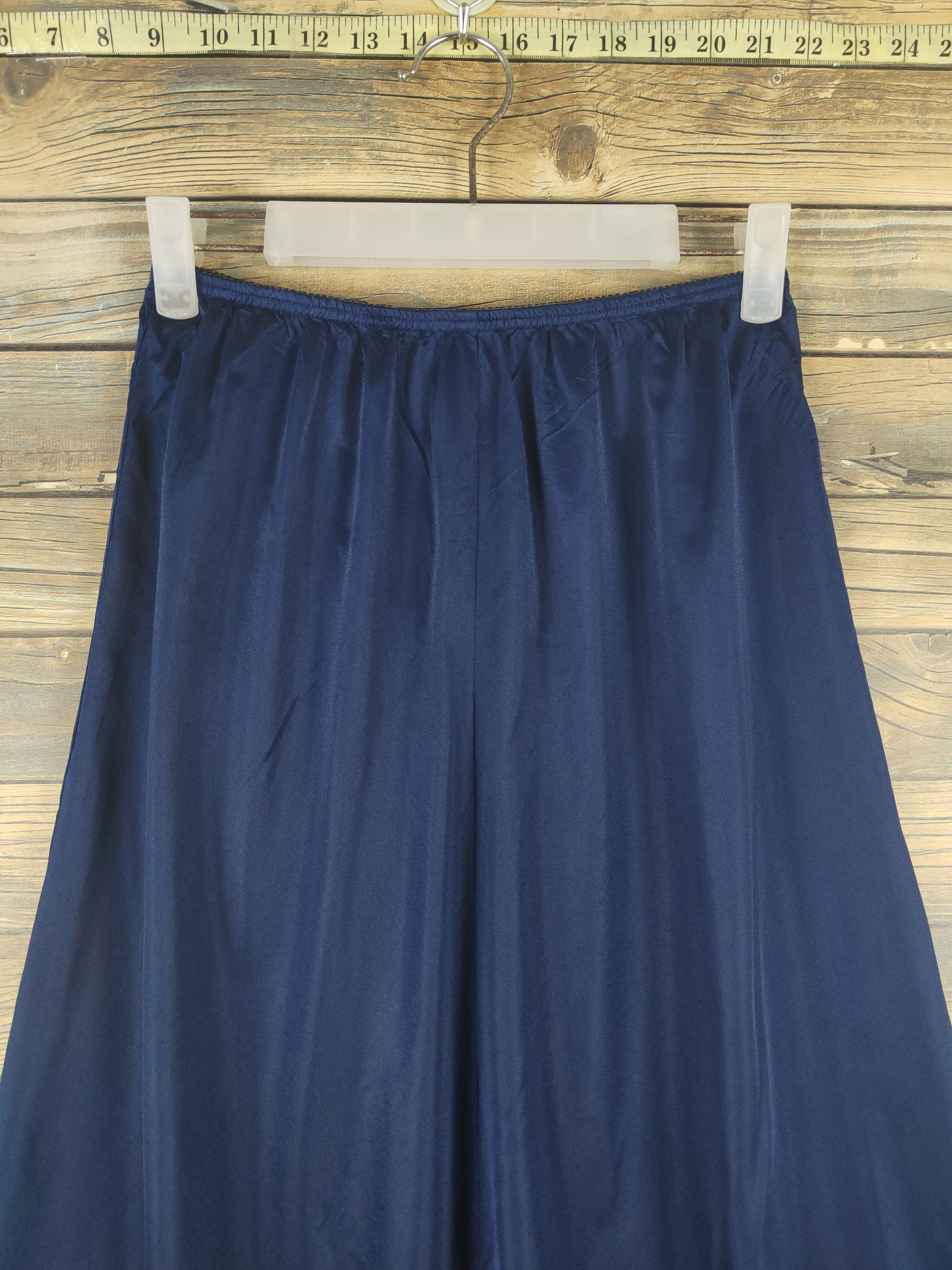 Hiroko Koshino Homme × Japanese Brand × Vintage Vintage Hiroko Koshino Navy Midi Skirts Size 24" / US 00 / IT 34 - 2 Thumbnail