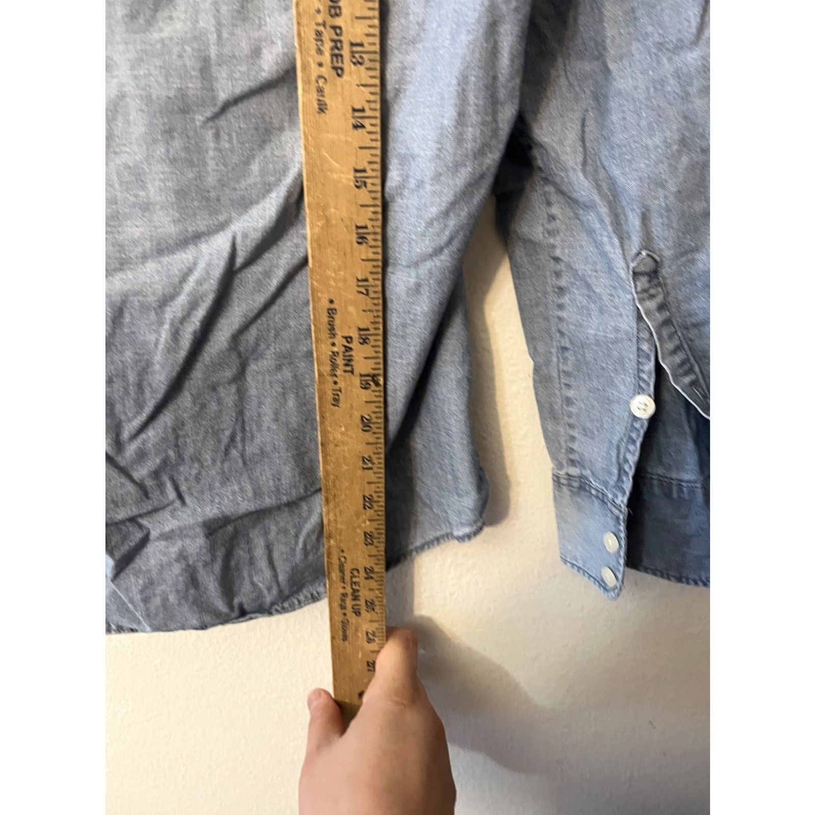 J.Crew VINTAGE J.CREW Shirt Women's XS Chambray Button-Up Roll Tab Sleeve Pockets Denim 91506 Size XS / US 0-2 / IT 36-38 - 5 Thumbnail