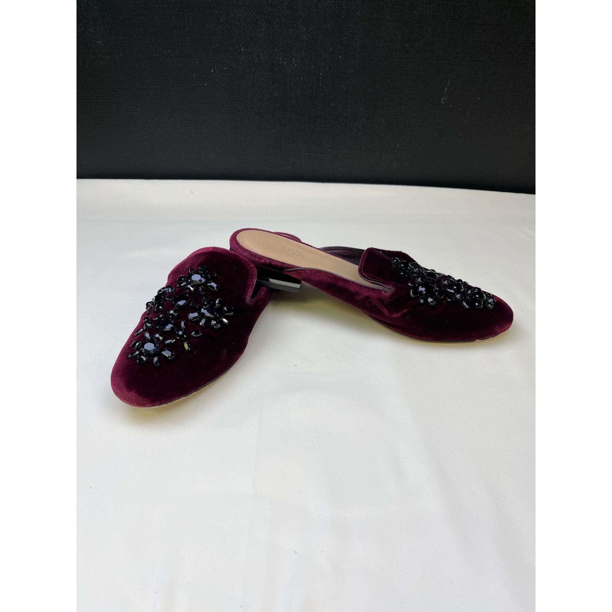 Michael Kors Michael Kors Women's Wine Velvet/Rhinestone Shoes/Slip on SI Size US 6 / IT 36 - 4 Thumbnail