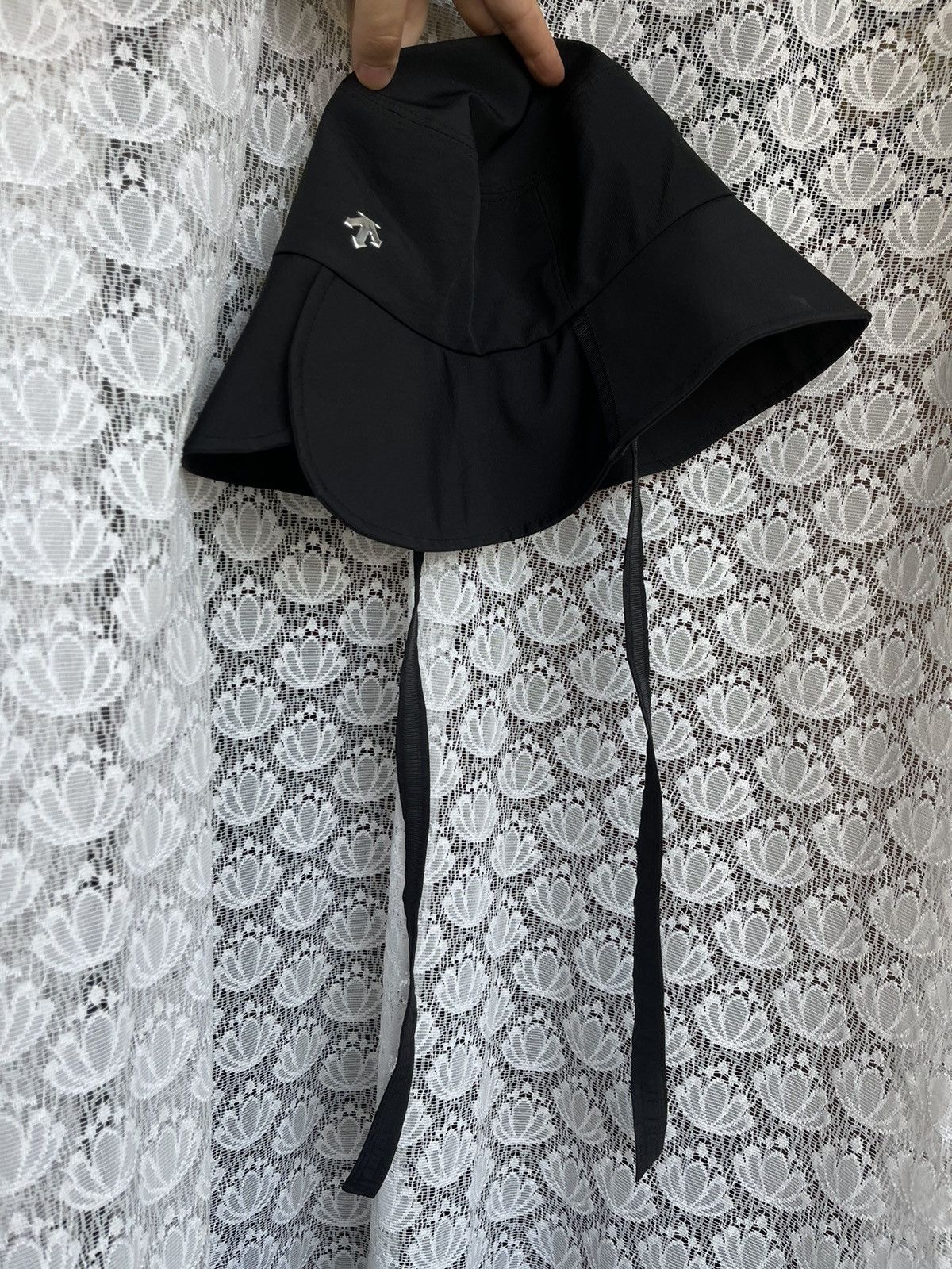 Descente × Japanese Brand Descente black bucket hat korea style kpop rare Size ONE SIZE - 5 Thumbnail