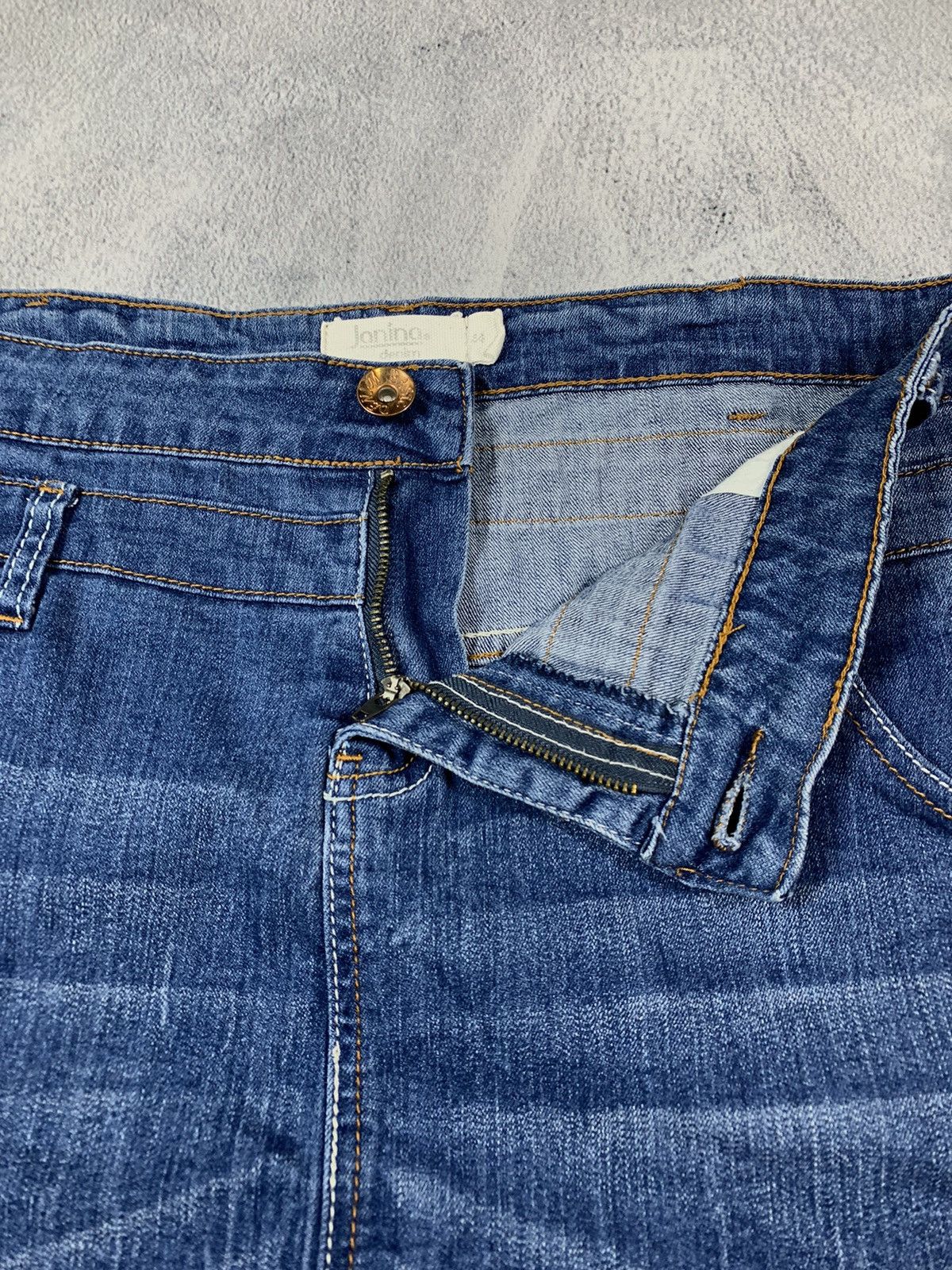 Japanese Brand × Vintage Vintage Y2K Japanese faded denim midi skirt streetwear style Size 36" / US 14 / IT 50 - 4 Thumbnail