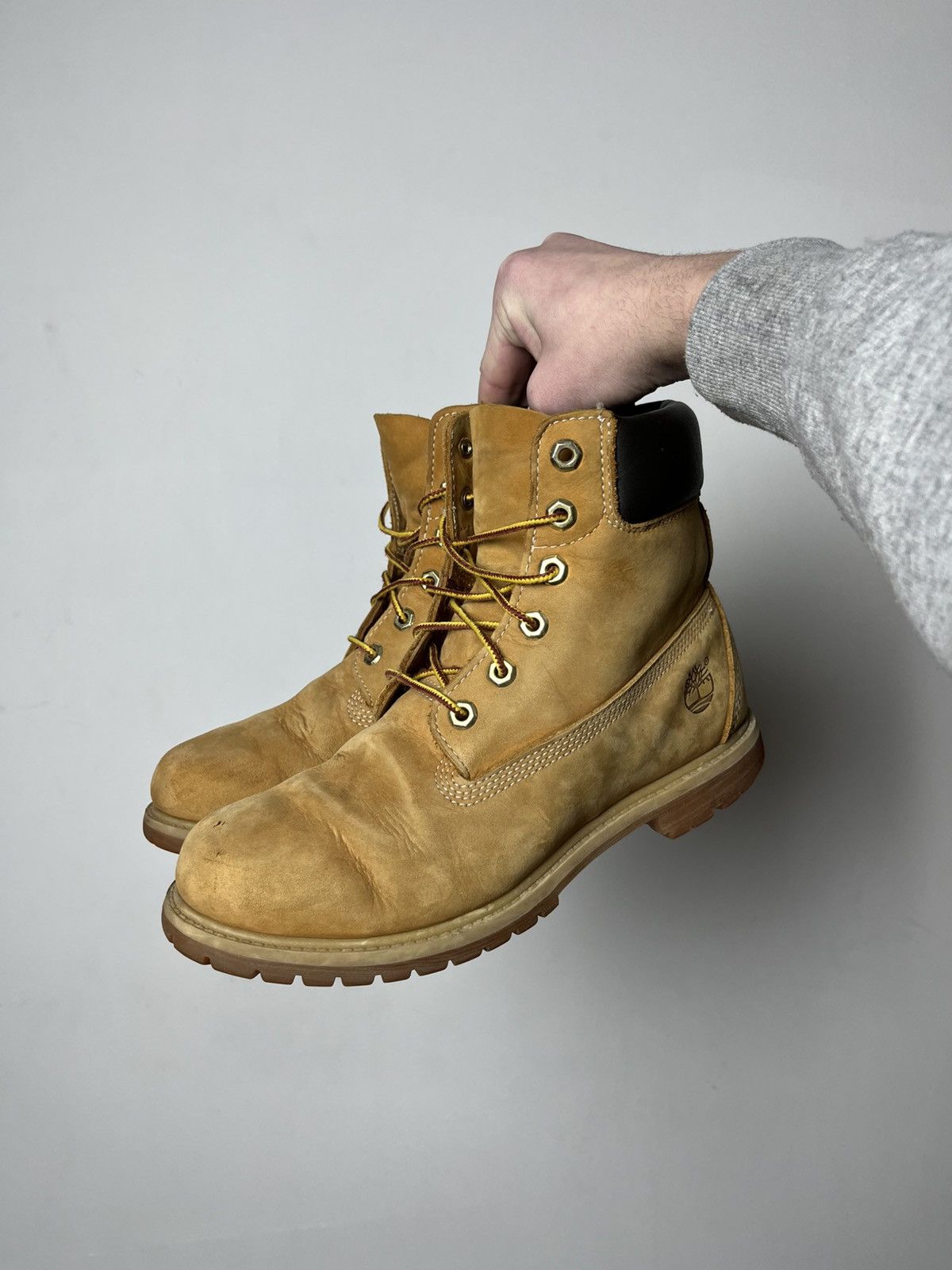 Timberland 🔥Timberland Vintage Work 6-Inch Boots Black 00’s Y2K Nubuck Size US 8.5 / EU 41-42 - 2 Thumbnail