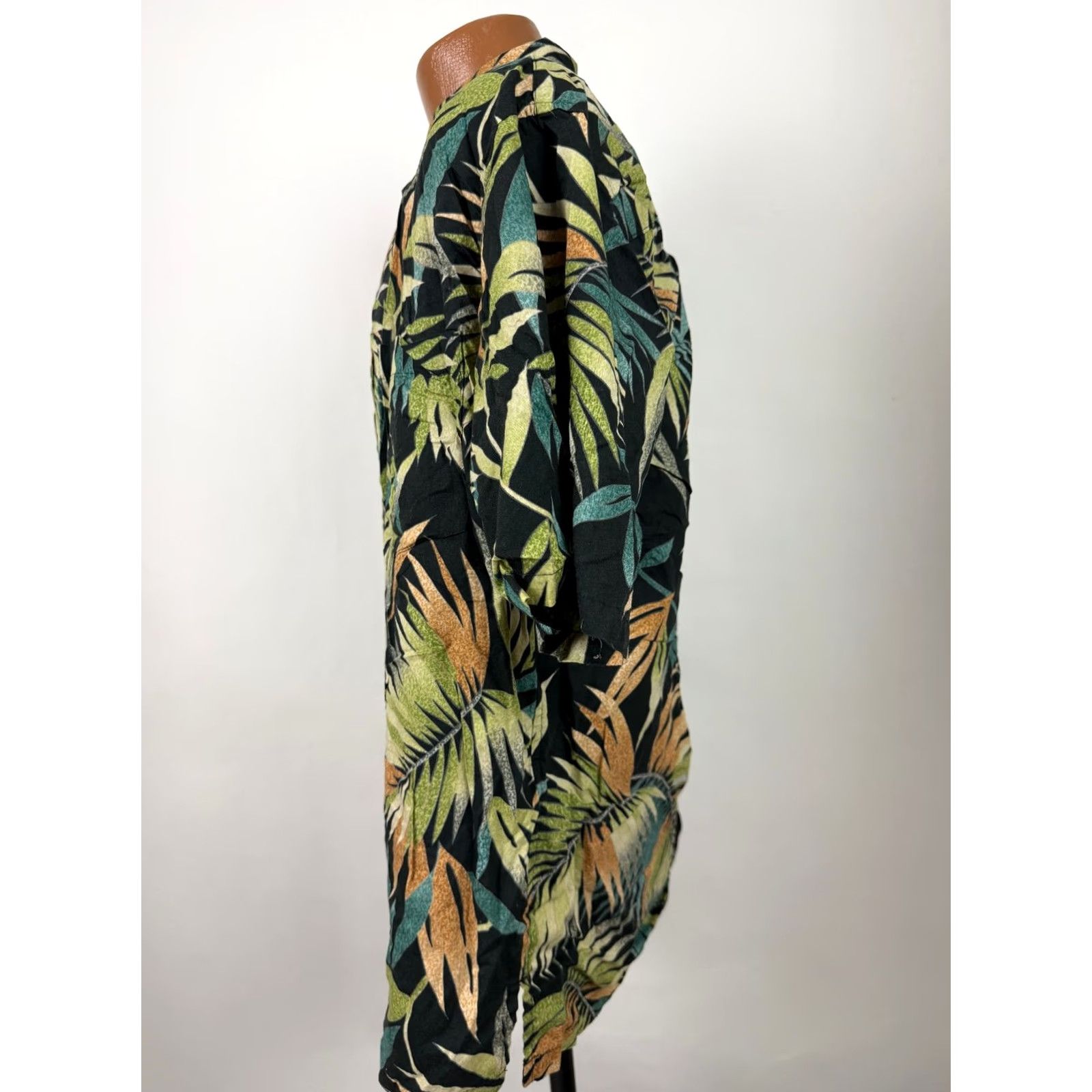 Vintage VINTAGE Cooke Street Hawaiian Shirt Men L Black Cotton Short Sleeve Button-Up Geometric Leaf Palm 90s Beach Tropical Pockets Mens Size US L / EU 52-54 / 3 - 5 Thumbnail