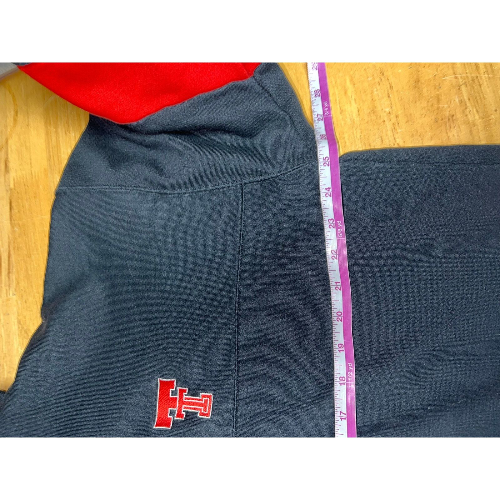 Vintage Vintage Texas Tech Hoodie Black Red TT University 80s VTG XL Size US XL / EU 56 / 4 - 12 Thumbnail