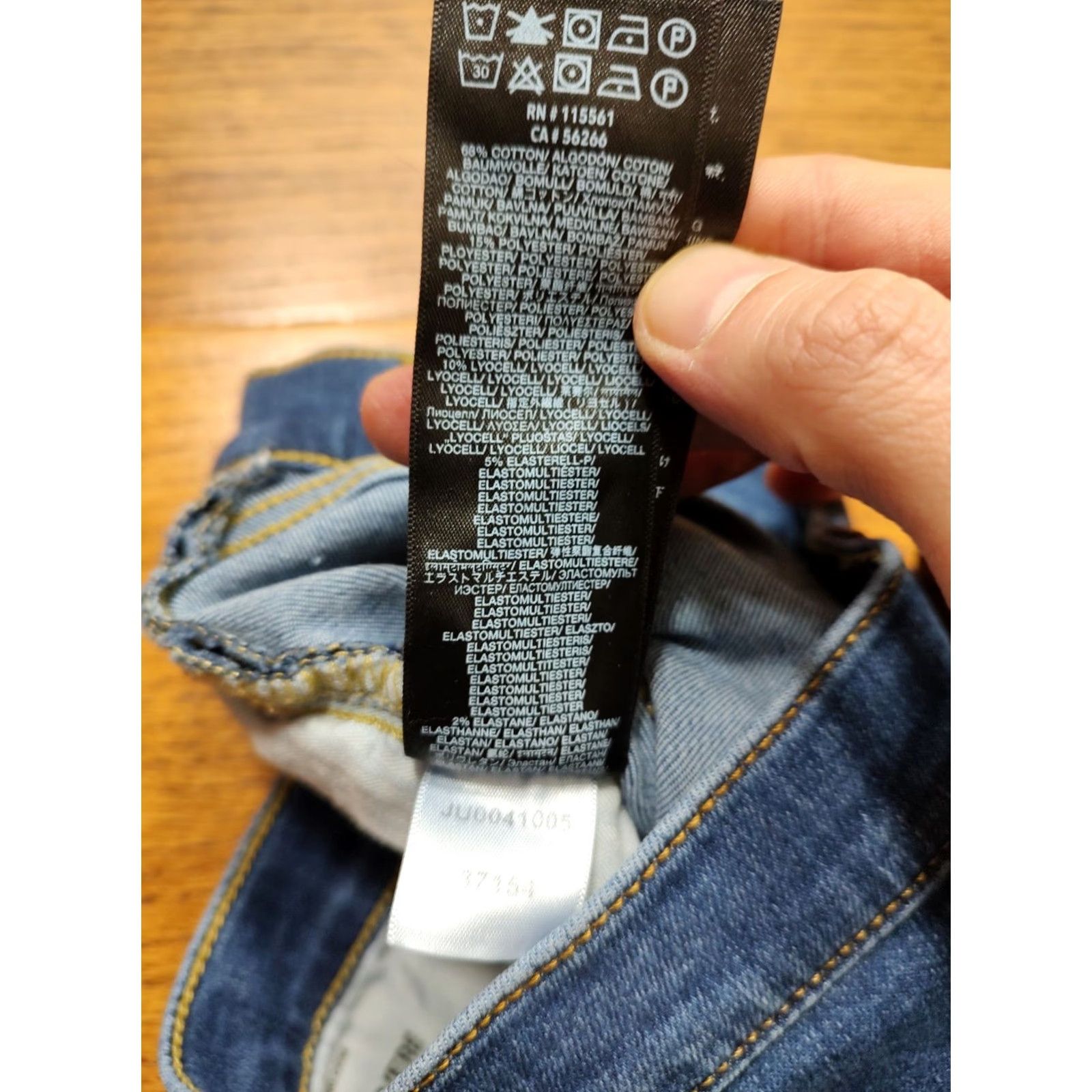 7 For All Mankind 7 For All Mankind Jeans Womens 25 Blue Skinny High Waist Gwenevere Slim Stretch 29in Inseam Denim Zip Pocket USA 90s Brand: 7 For All Mankind Size 42" / US 20 - 5 Thumbnail