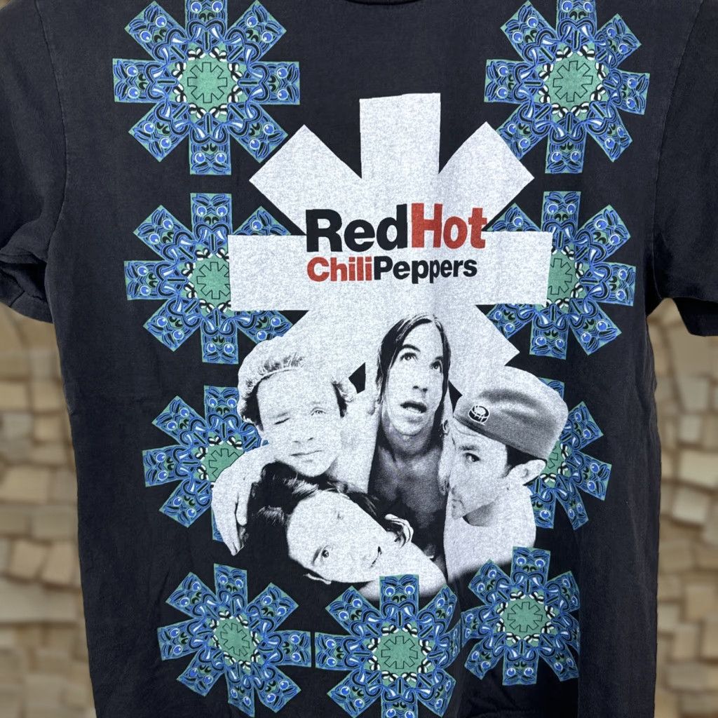 Vintage Red Hot Chili Peppers T-Shirt XL Black Graphic Print Band 