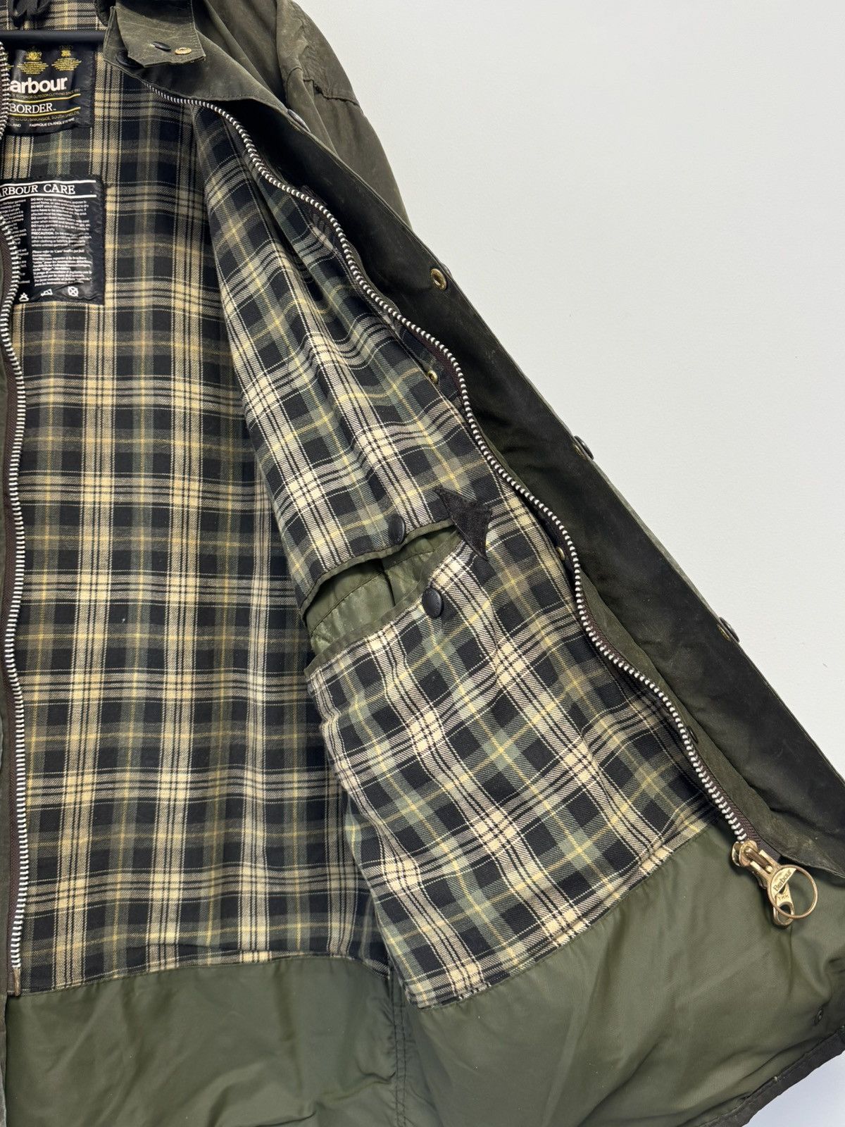 Barbour Vintage Barbour Border Waxed Cotton Mens Jacket Coat Size US XL / EU 56 / 4 - 15 Thumbnail