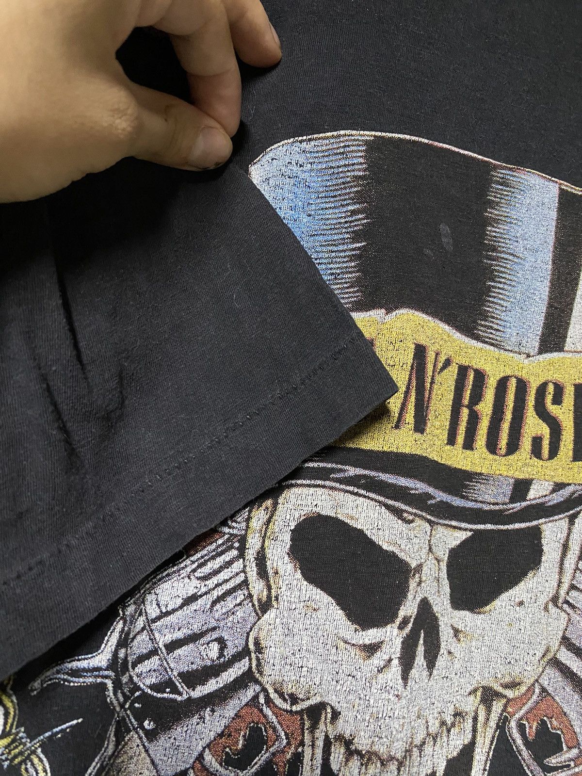Band Tees × Vintage 90’s Vintage Guns N Roses Band Tee Shirt Medium Size US M / EU 48-50 / 2 - 3 Thumbnail
