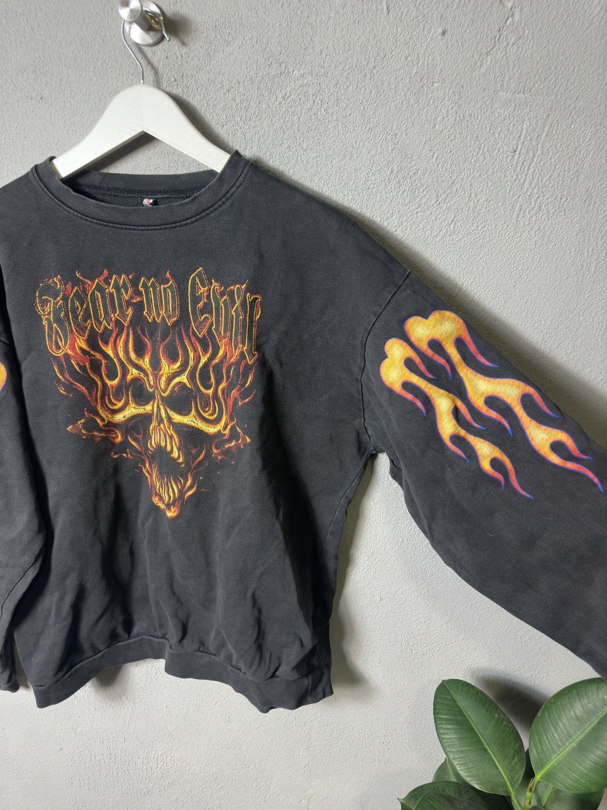 Band Tees × Vintage Vintage 90’s Fear No Evil Tribal Inferno Flame Sweatshirt Size US M / EU 48-50 / 2 - 2 Thumbnail