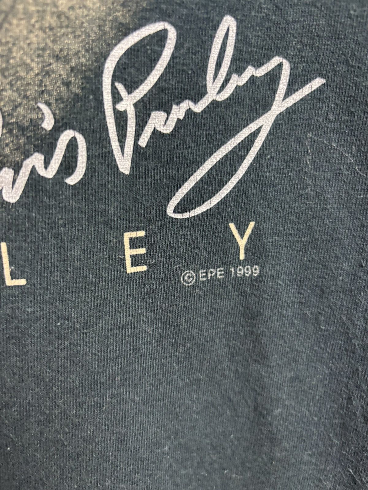 Band Tees Vintage 90s Elvis Presley band tee Size US L / EU 52-54 / 3 - 4 Thumbnail