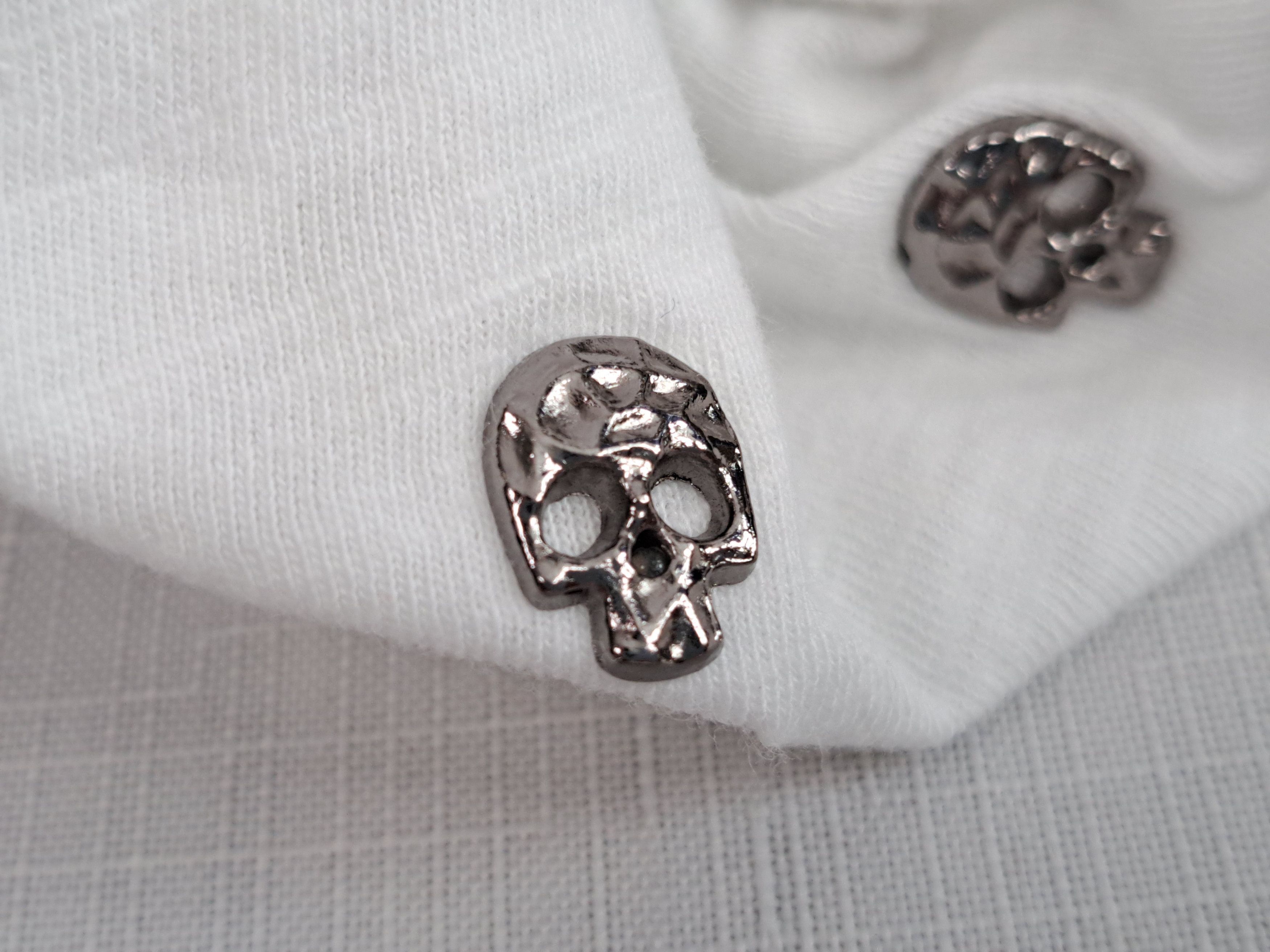 Ed Hardy ED HARDY t-shirt with embroidery and metal skulls. Size M / US 6-8 / IT 42-44 - 9 Thumbnail