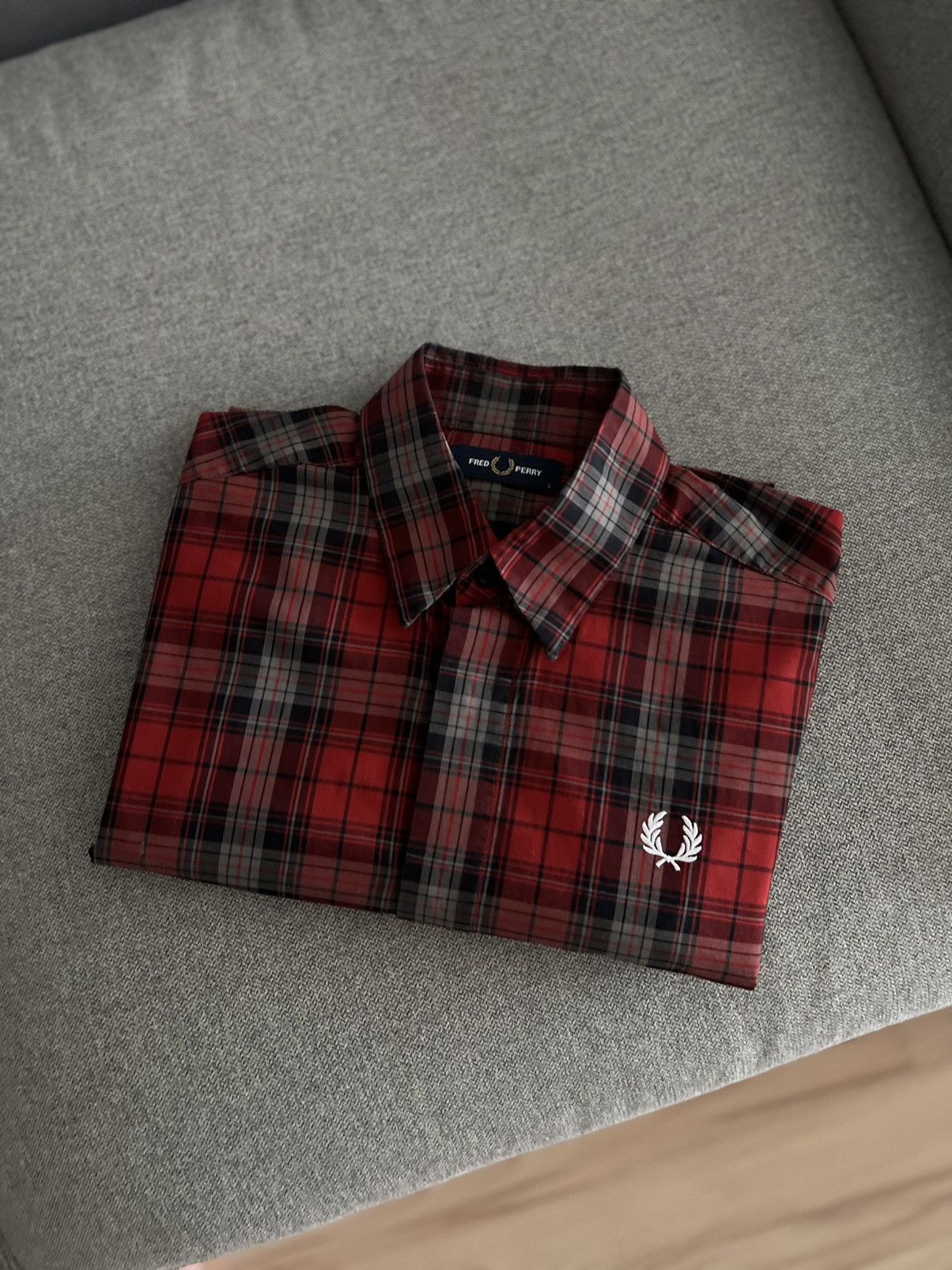 Fred Perry Fred Perry Checkered Red Logo Shirt Size US S / EU 44-46 / 1 - 15 Thumbnail