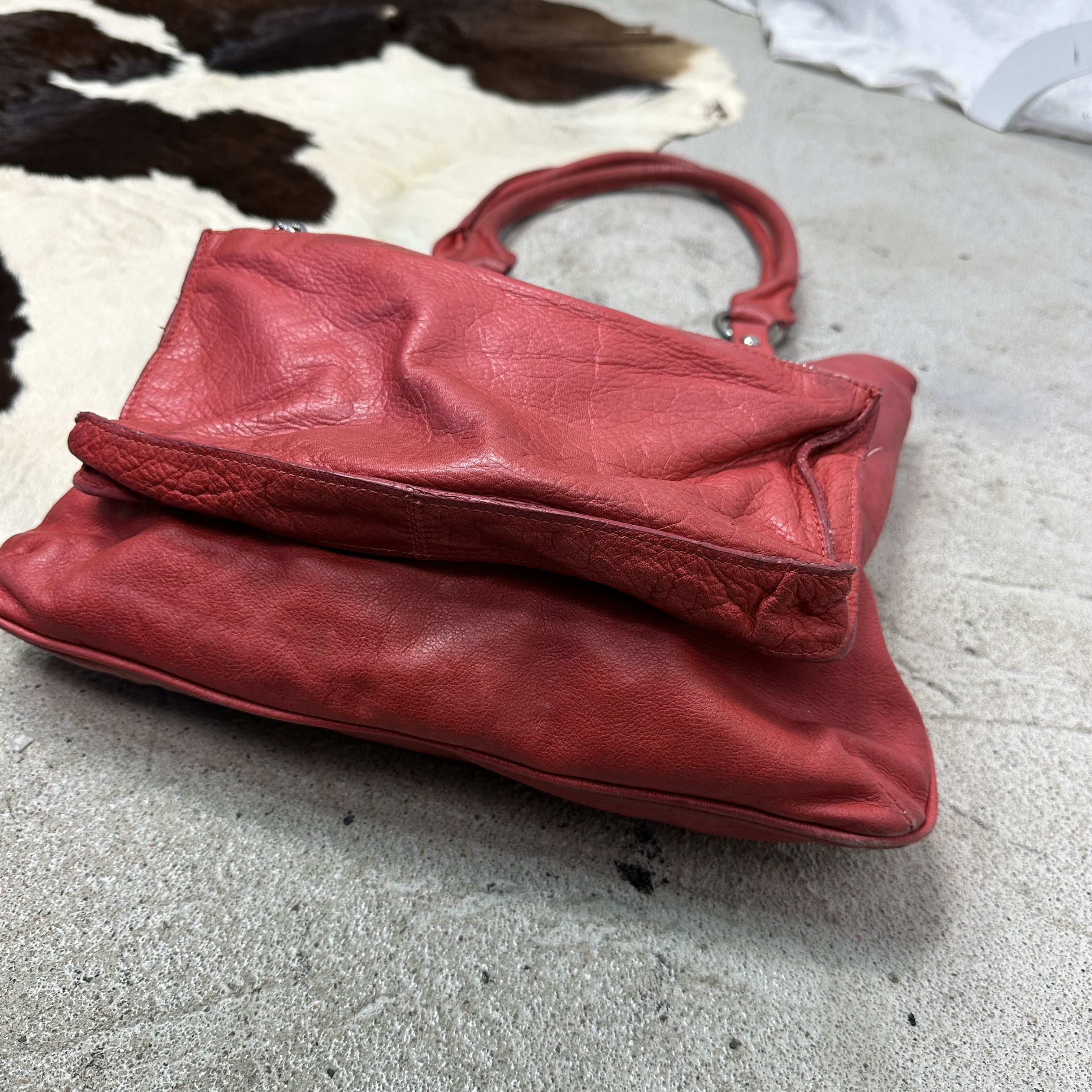 Vintage Vintage Avant Garde Leather Cherry Red Bag Y2K Size ONE SIZE - 4 Thumbnail