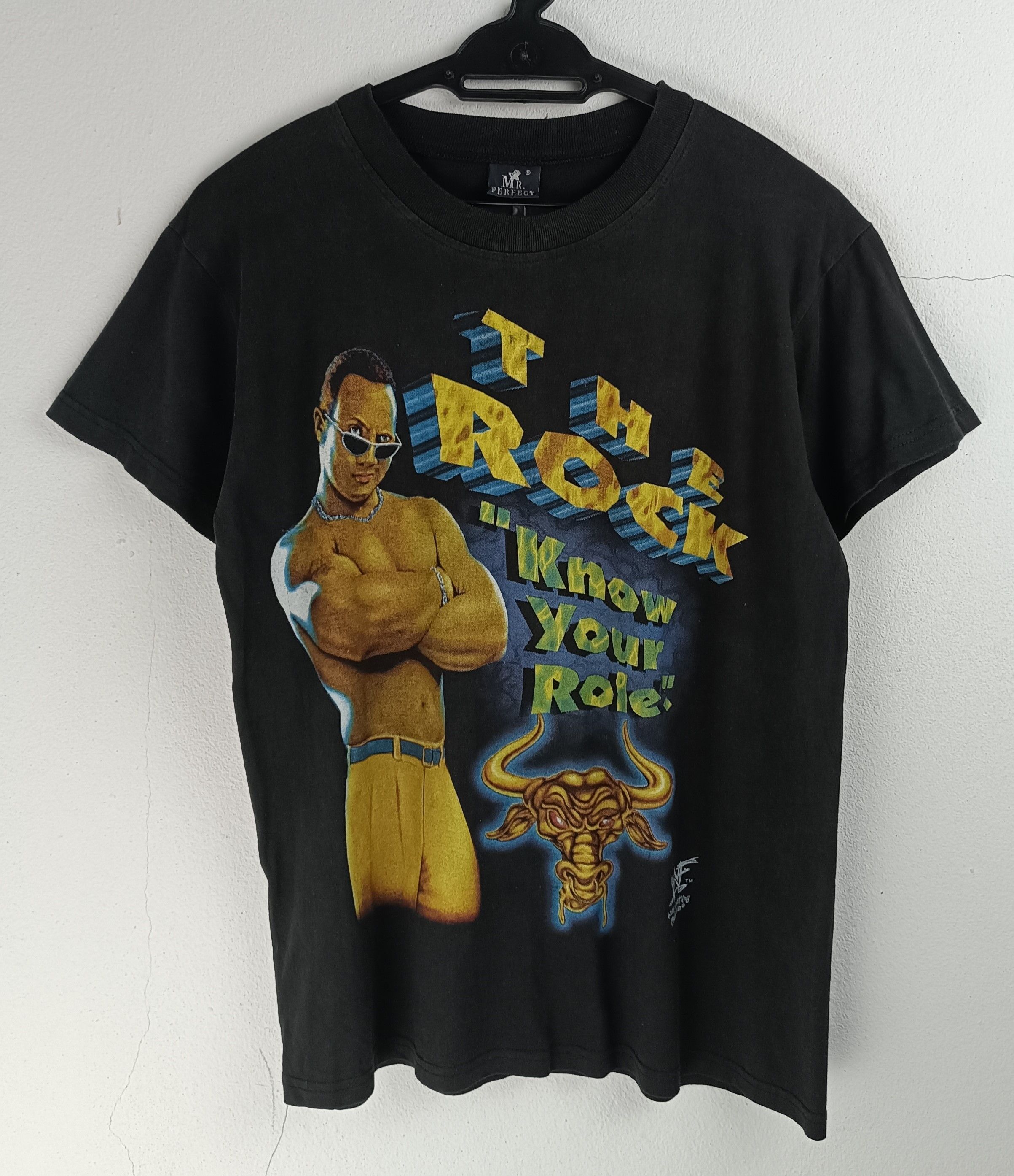 Vintage VINTAGE THE ROCK KNOW YOUR ROLE WWE WWF BOOTLEG TEE Size US S / EU 44-46 / 1 - 3 Thumbnail
