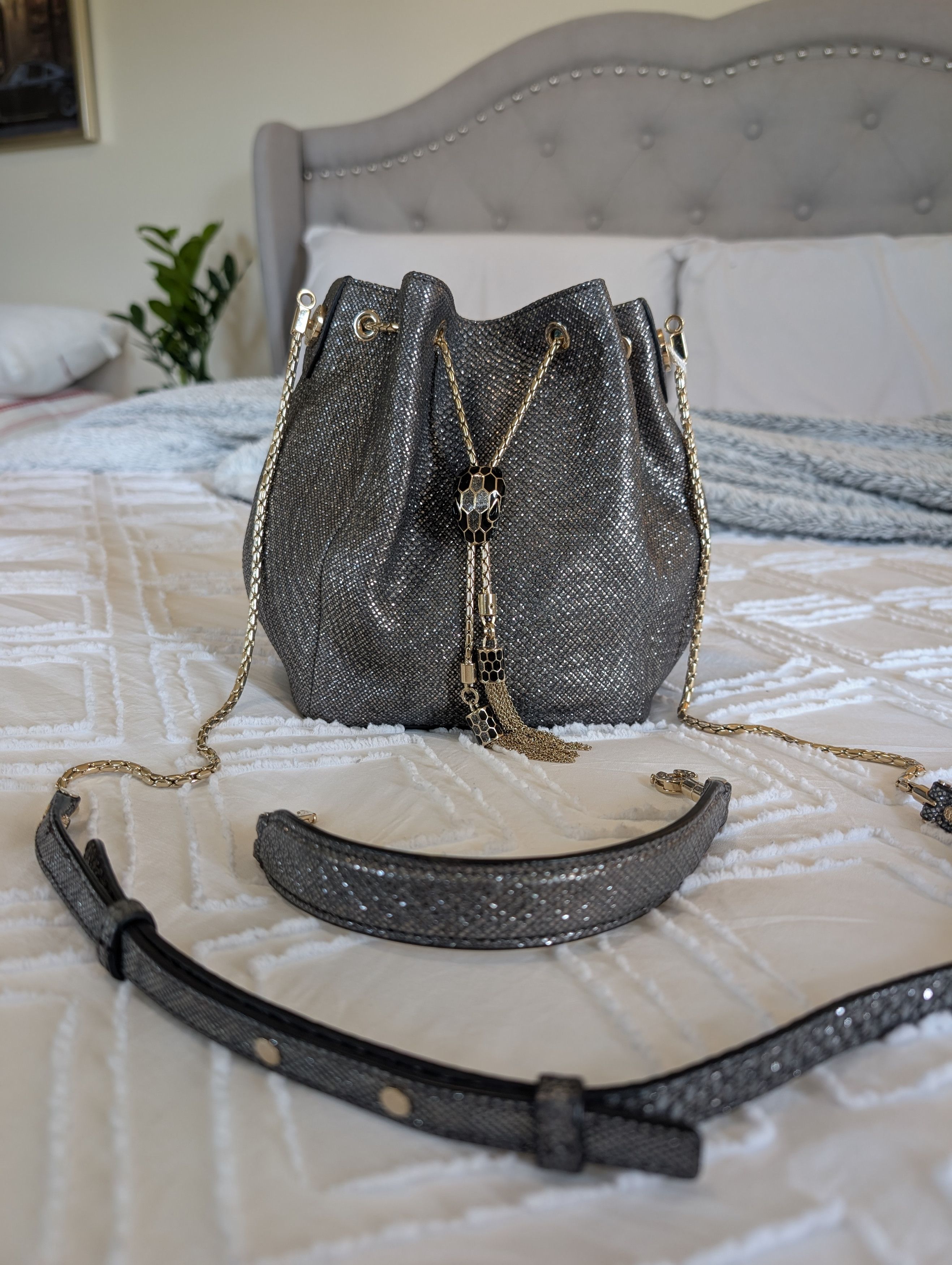 Bvlgari Bvlgari Silver Bucket Drawstring Bag Gold Chain Strap Tassel Size ONE SIZE - 3 Thumbnail