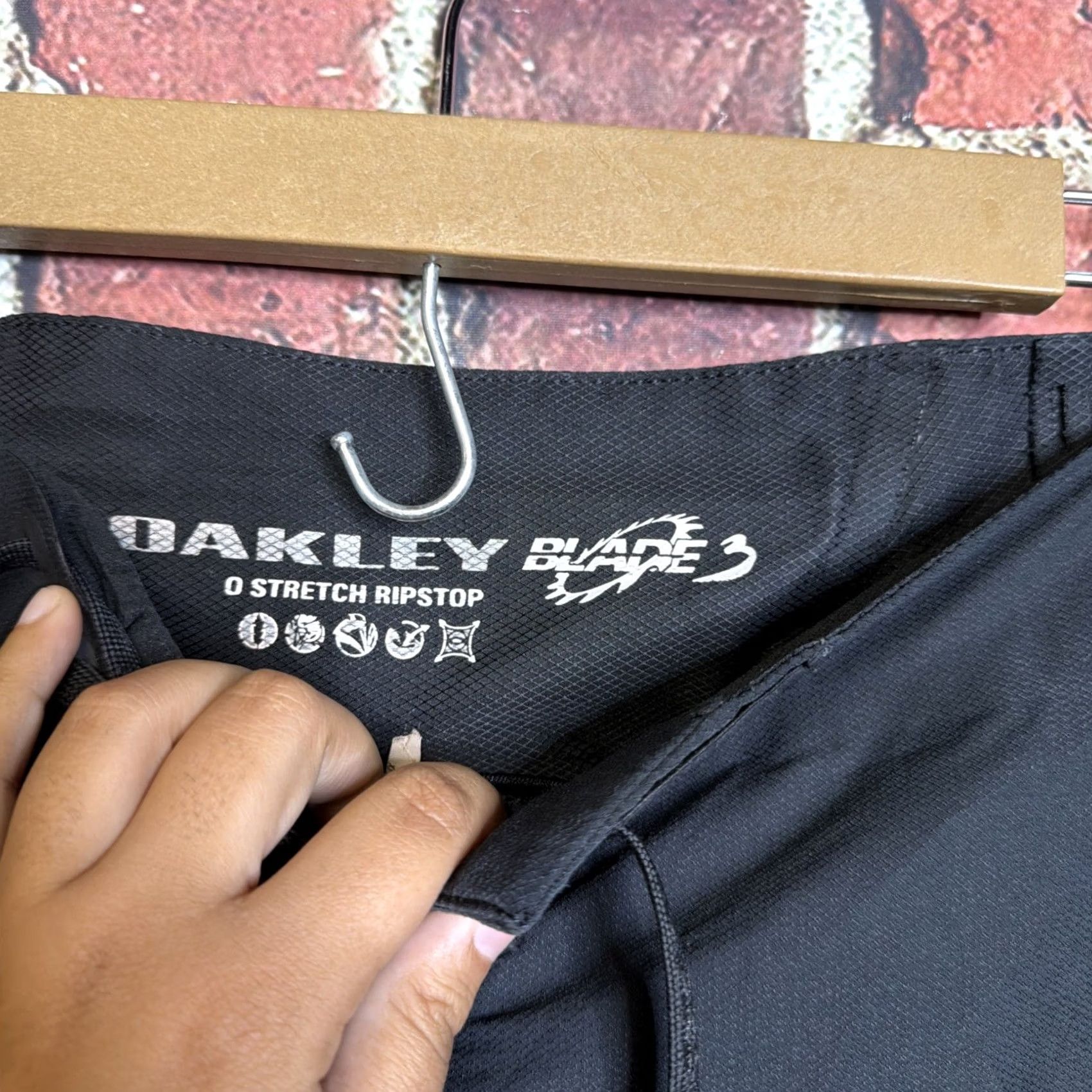 Oakley Oakley Board Shorts Men Black 34 Surfing Beach Board Shorts Mens Regular Size 34 Black Oakley Mens Size US 34 / EU 50 - 2 Thumbnail