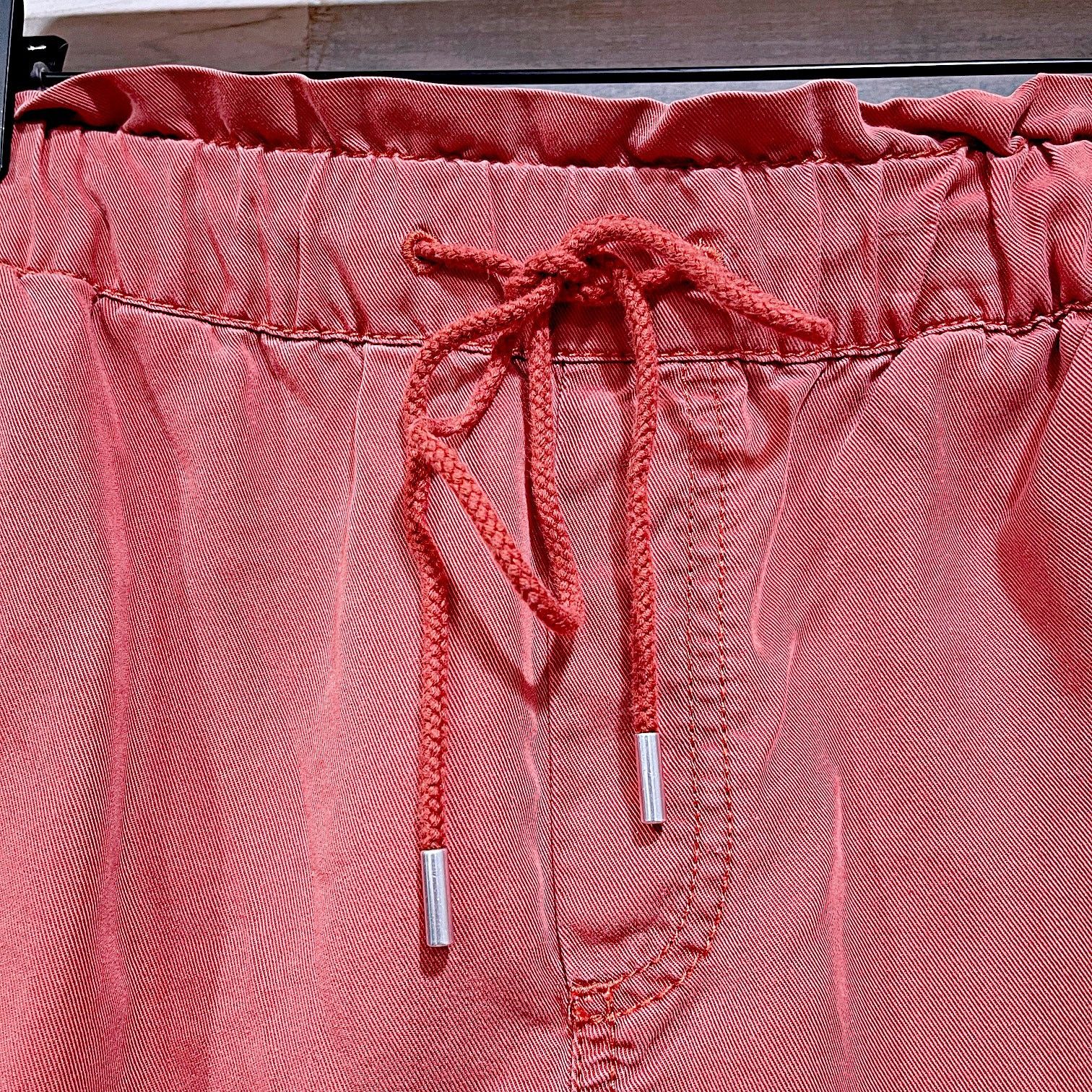Loft LOFT Pull On Soft Twill Shorts Red Womens SP Small Petite Size 27" / US 4 / IT 40 - 3 Thumbnail