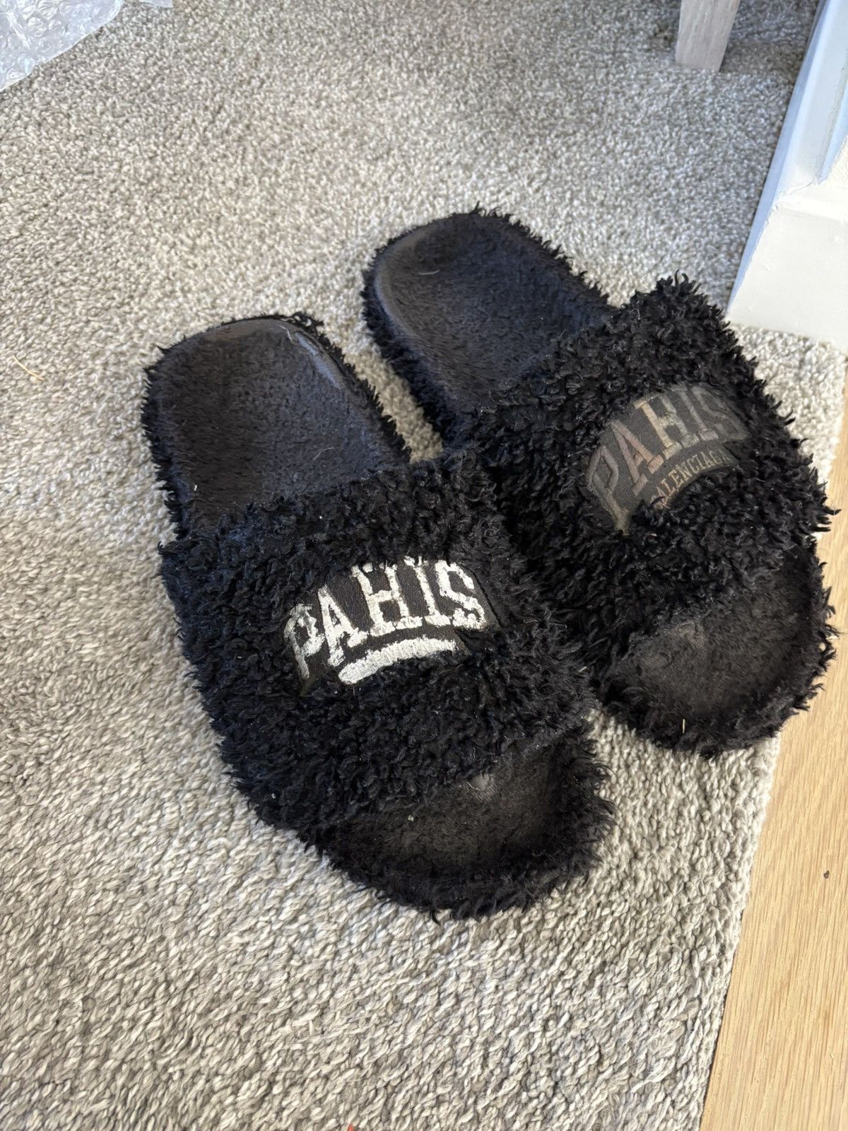 Balenciaga balenciaga fur paris slides Size US 12 / EU 45 - 1 Thumbnail