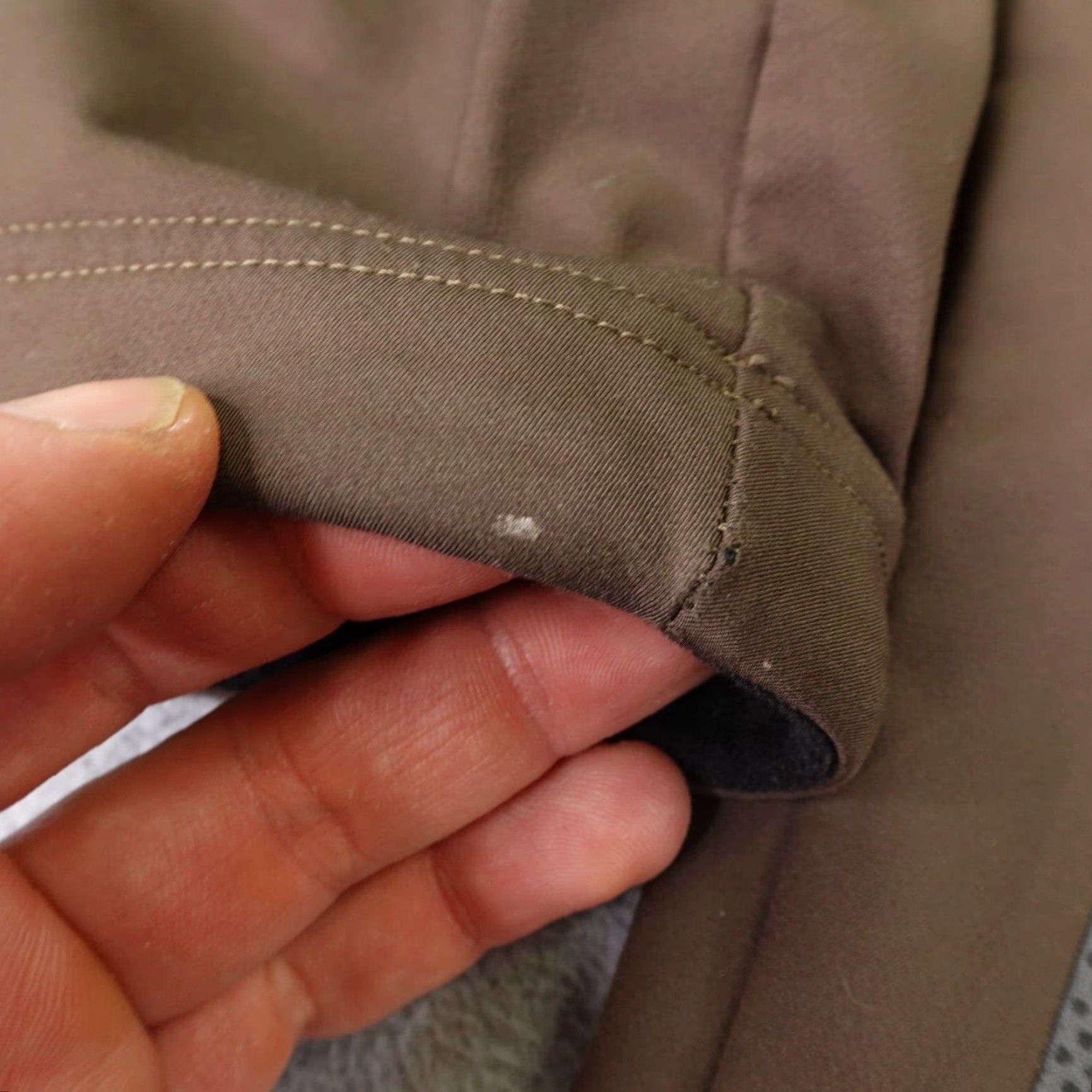 Mountain Hardwear Mountain Hardwear Jacket Mens Medium Brown Conduit Softshell Windbreaker Zip Pockets Logo Lined Nylon Polyester Travel Casual Workwear Outdoor 90s? Size US M / EU 48-50 / 2 - 4 Thumbnail