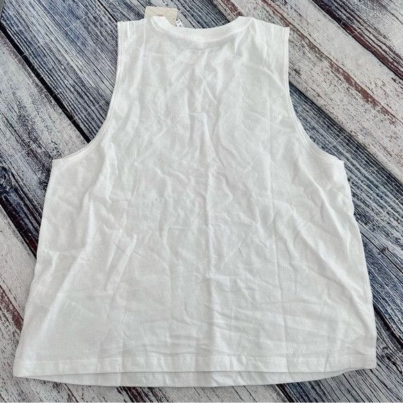 Fabletics NWT Fabletics White Tank Top with Purple Graphic “STRONG AF Size M / US 6-8 / IT 42-44 - 3 Thumbnail