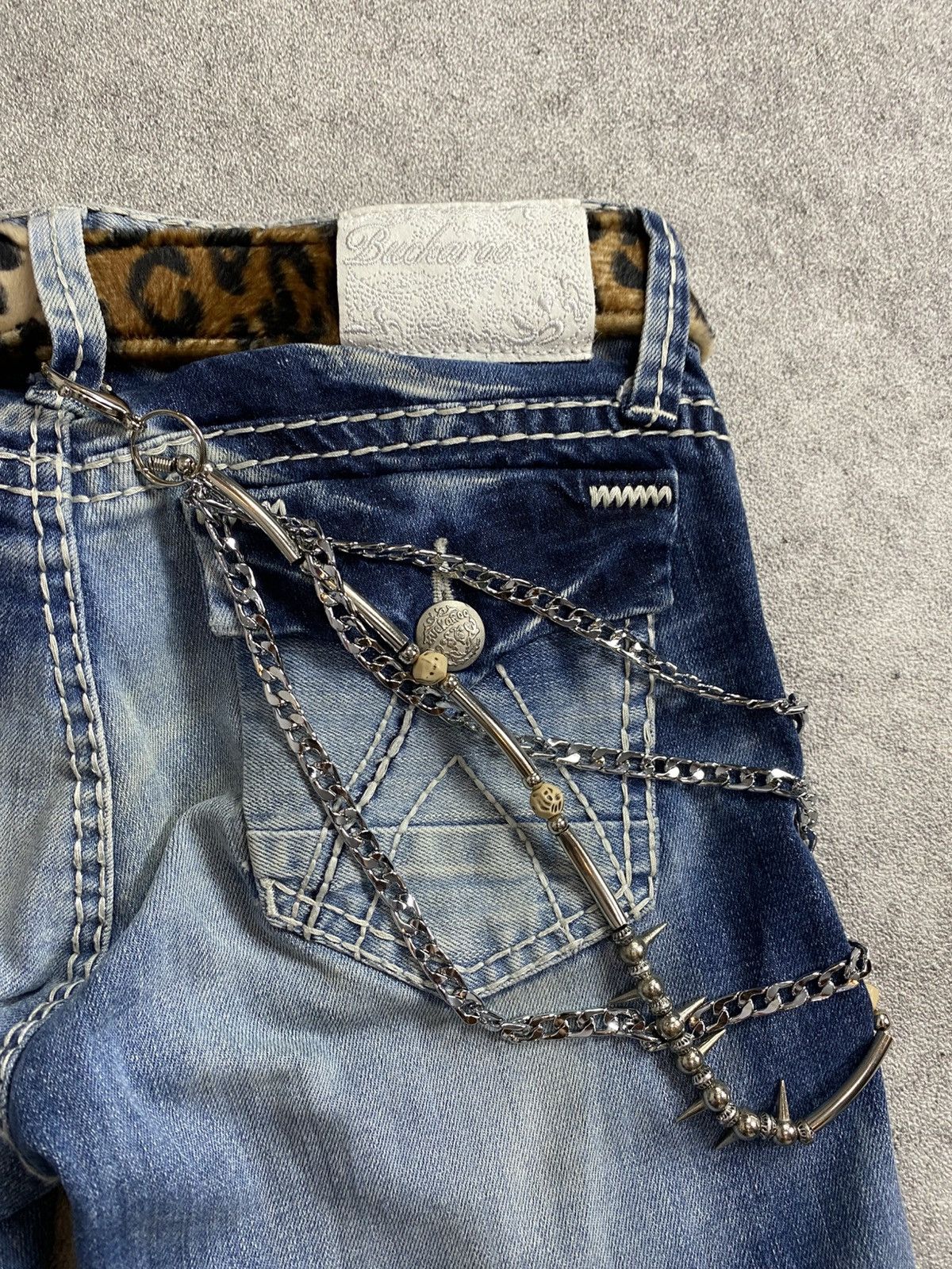 If Six Was Nine × Japanese Brand × Le Grande Bleu (L.G.B.) 2000s Buckaroo Flare Washed Jean Pant Size US 29 - 6 Thumbnail