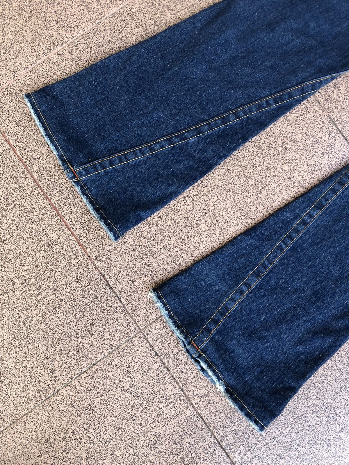 True Religion True Religion Flared Distressed Bootcut Jeans Size US 28 / EU 44 - 14 Thumbnail