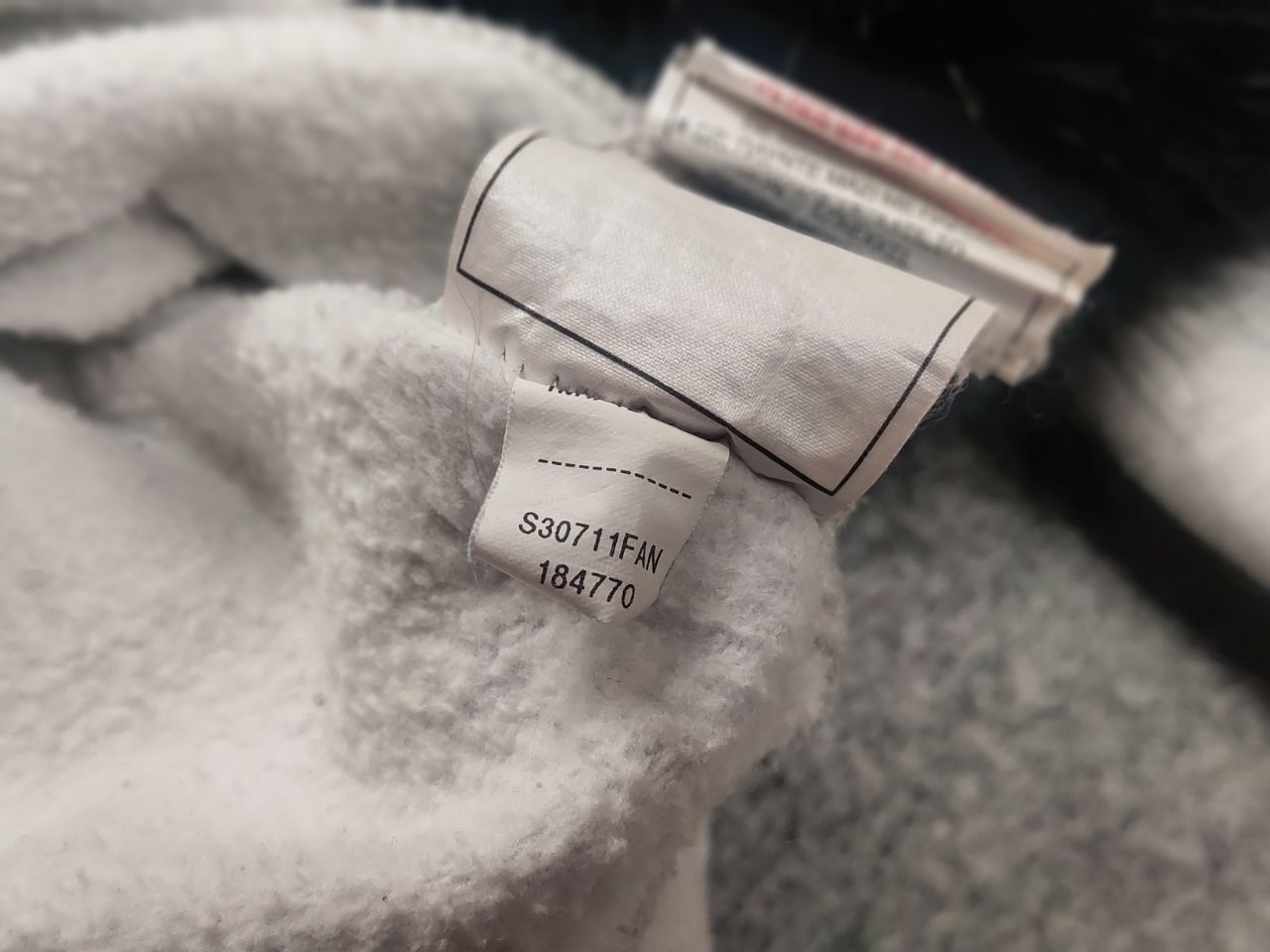 Nike Vintage Y2k Nike Oversized Fur Hoodie if six was nine style Size US XL / EU 56 / 4 - 15 Thumbnail