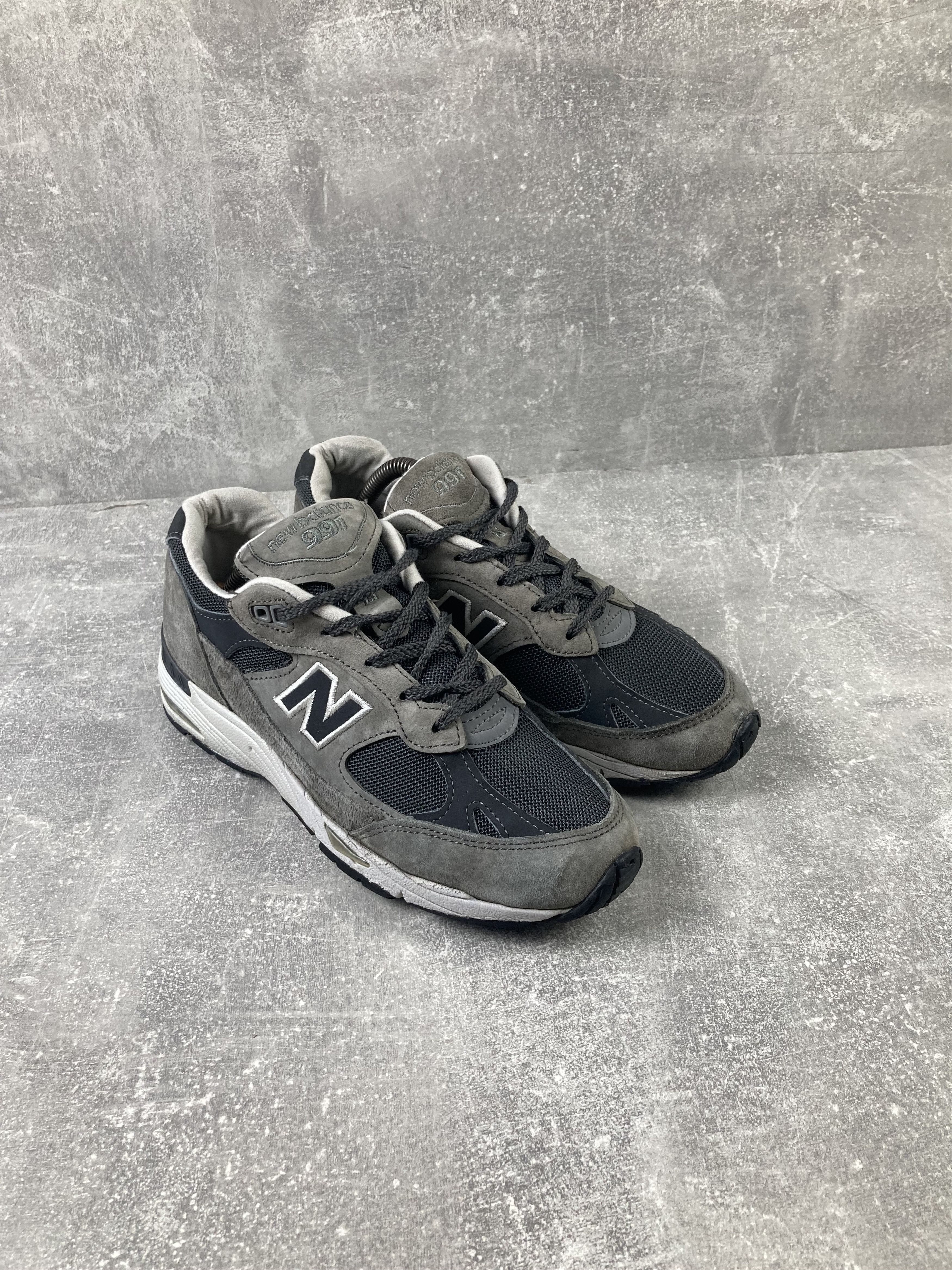 New Balance New Balance 991 suede grey sneakers made in England Size US 8 / IT 38 - 2 Thumbnail