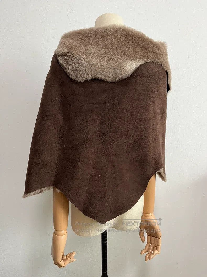Vivienne Westwood Vivienne Westwood size F Leather shawl with large buttons Size S / US 4 / IT 40 - 2 Thumbnail