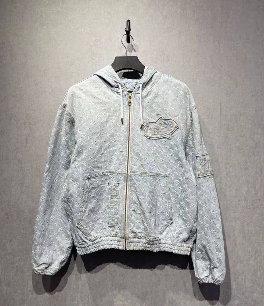 Louis Vuitton Louis Vuitton NBA co-branded full-print hooded denim jacke Size US XL / EU 56 / 4 - 1 Thumbnail