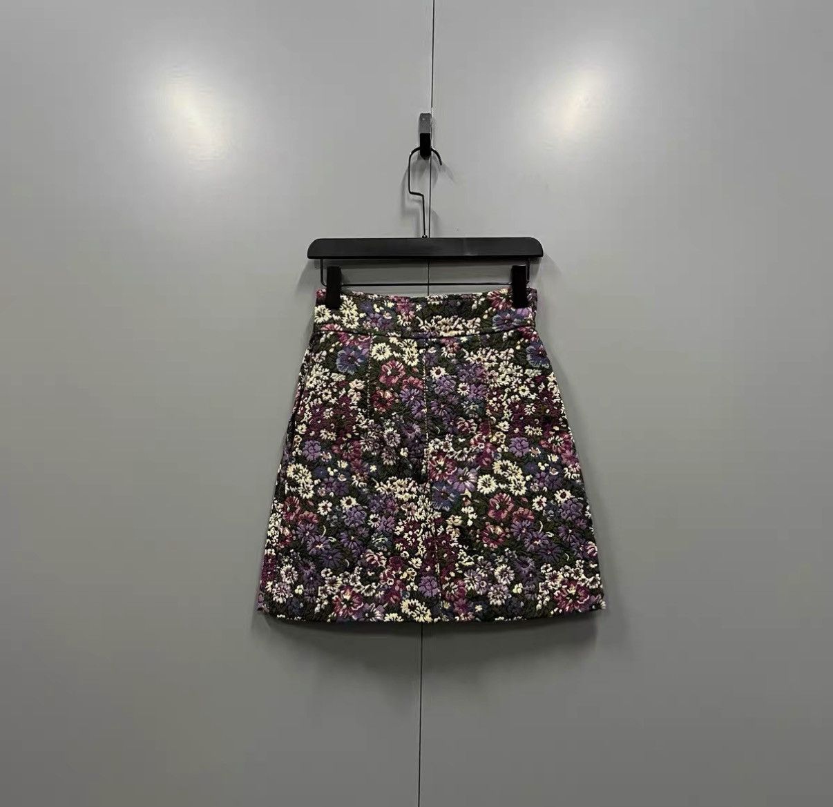 Miu Miu Miu Miu Floral Embroidered Mini Skirt J41 Size S / US 4 / IT 40 - 2 Thumbnail