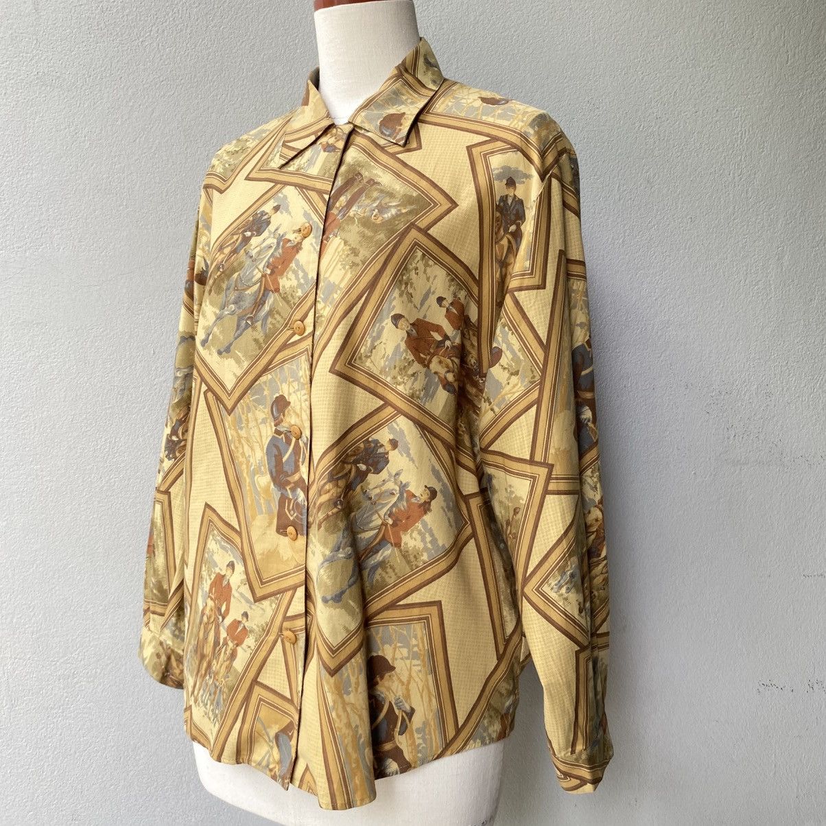 Burberry Burberry Vintage gold Equestrian Print Shirt Size L / US 10 / IT 46 - 16 Thumbnail