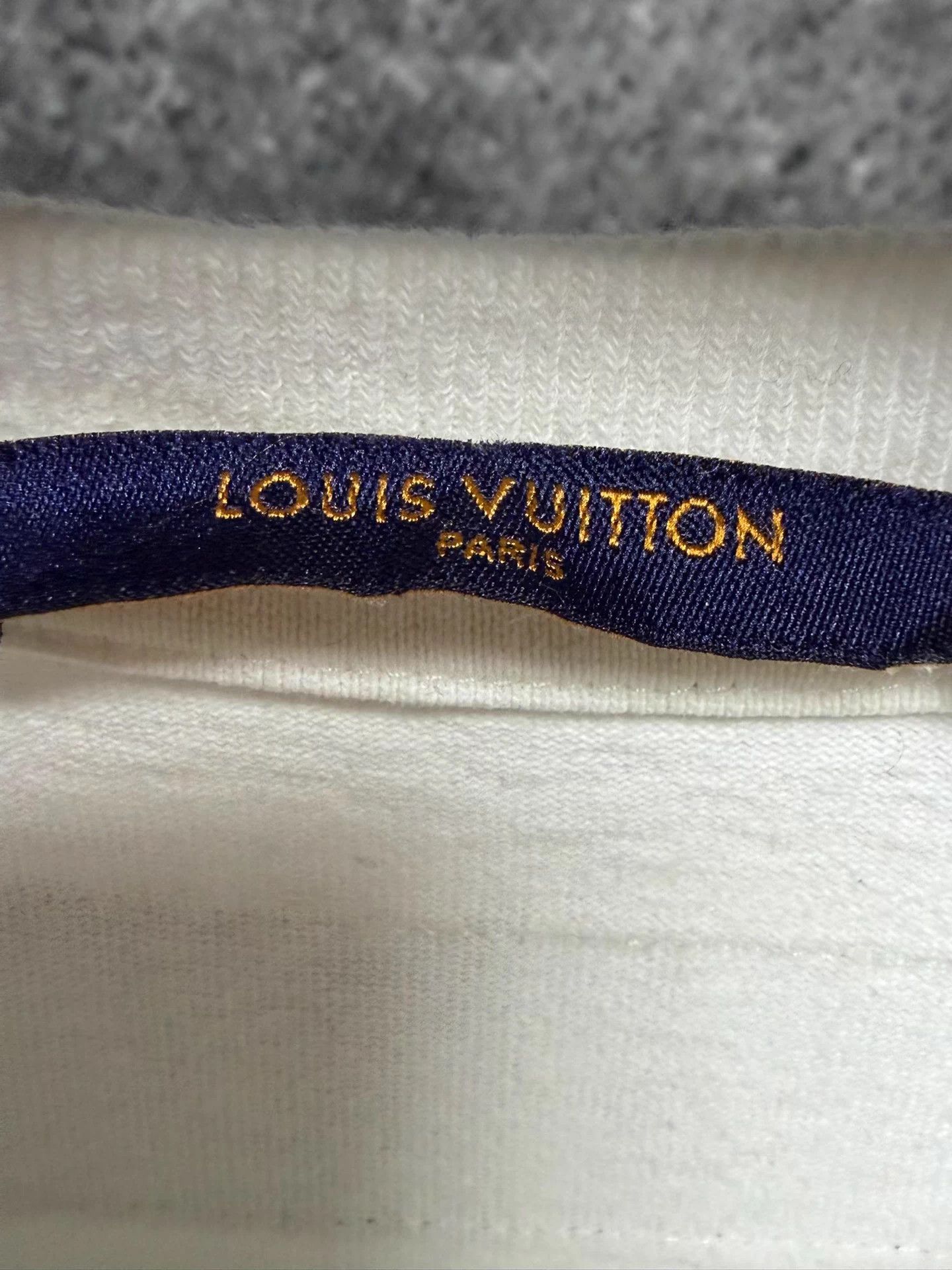 Louis Vuitton LV Script Embroidered Short-Sleeve Tee S Size US S / EU 44-46 / 1 - 3 Thumbnail
