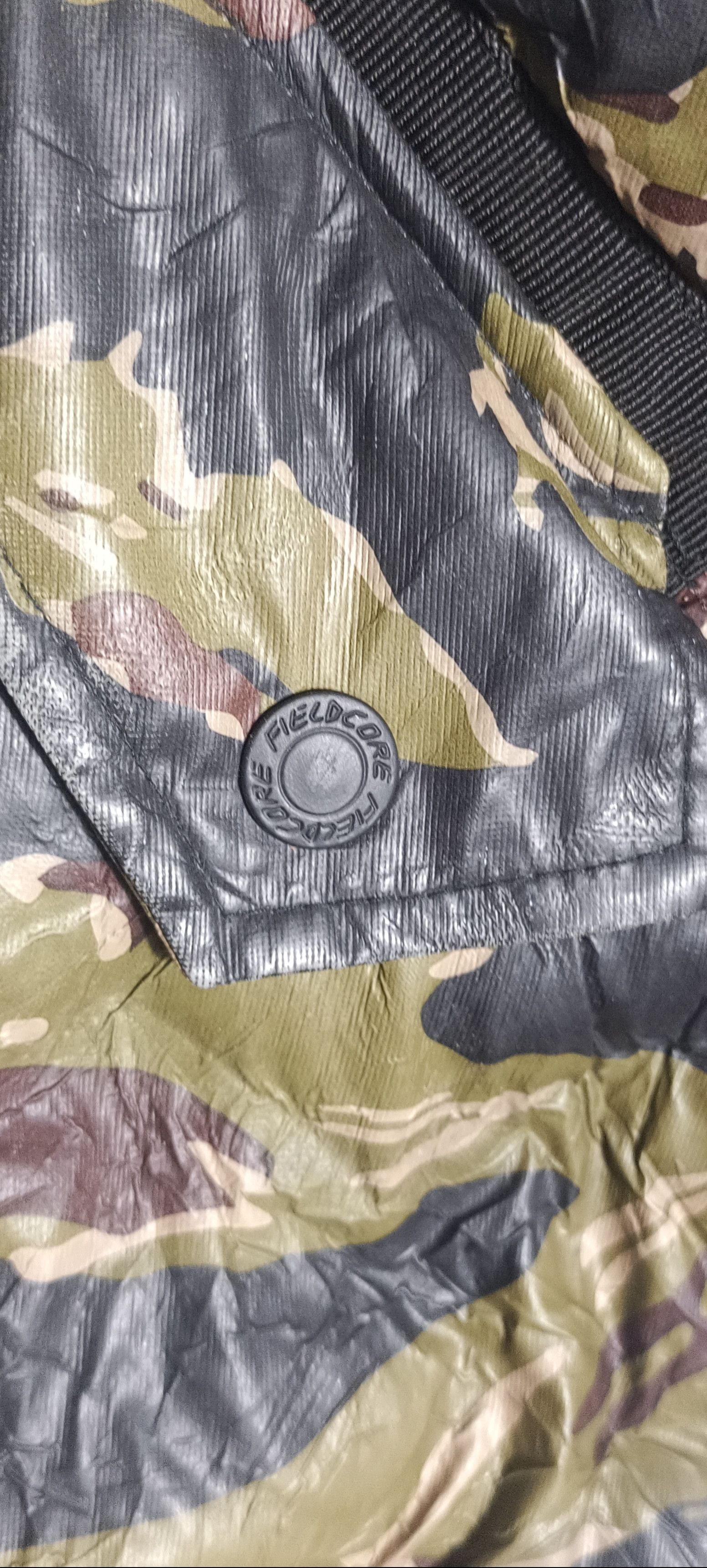 Japanese Brand × Outdoor Research × Vexed Generation 2000s Field Core 2 way Puffer Camo Size US XXL / EU 58 / 5 - 11 Thumbnail