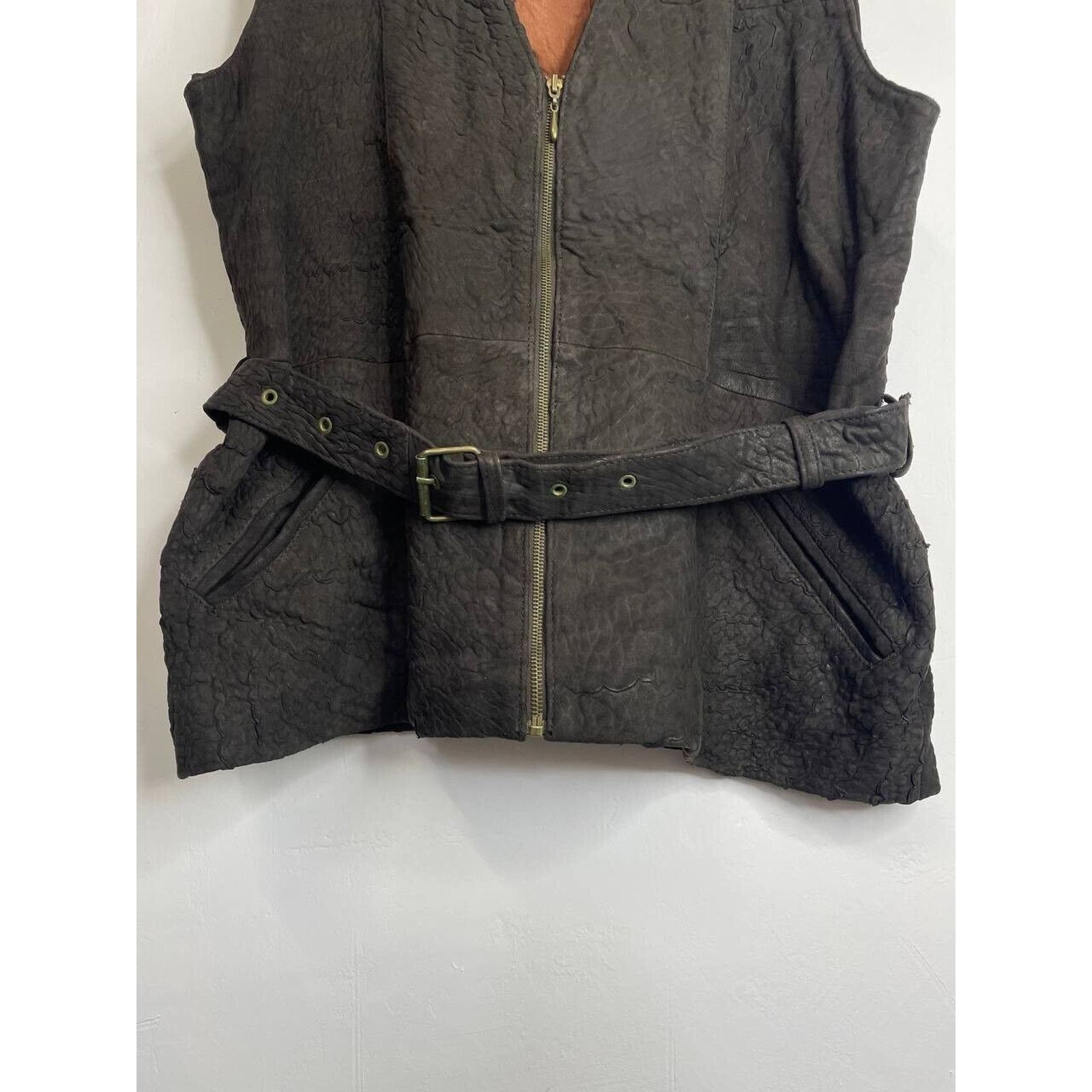 Vintage Vintage Black Leather Vest with Belt, Distressed Look Size L Size L / US 10 / IT 46 - 2 Thumbnail