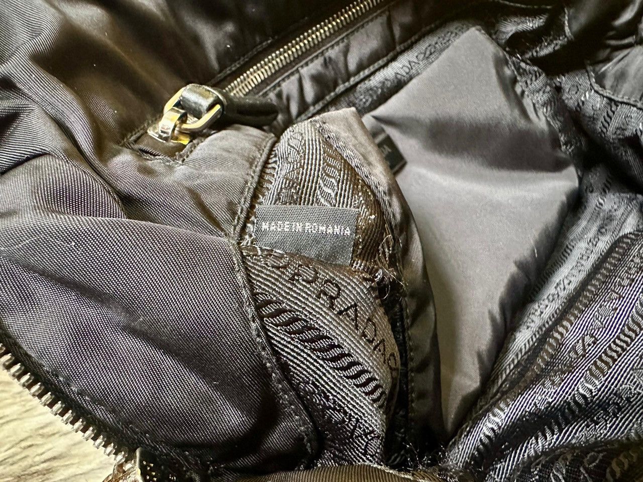 Prada Prada Bomber Convertible Quilted Size ONE SIZE - 16 Thumbnail