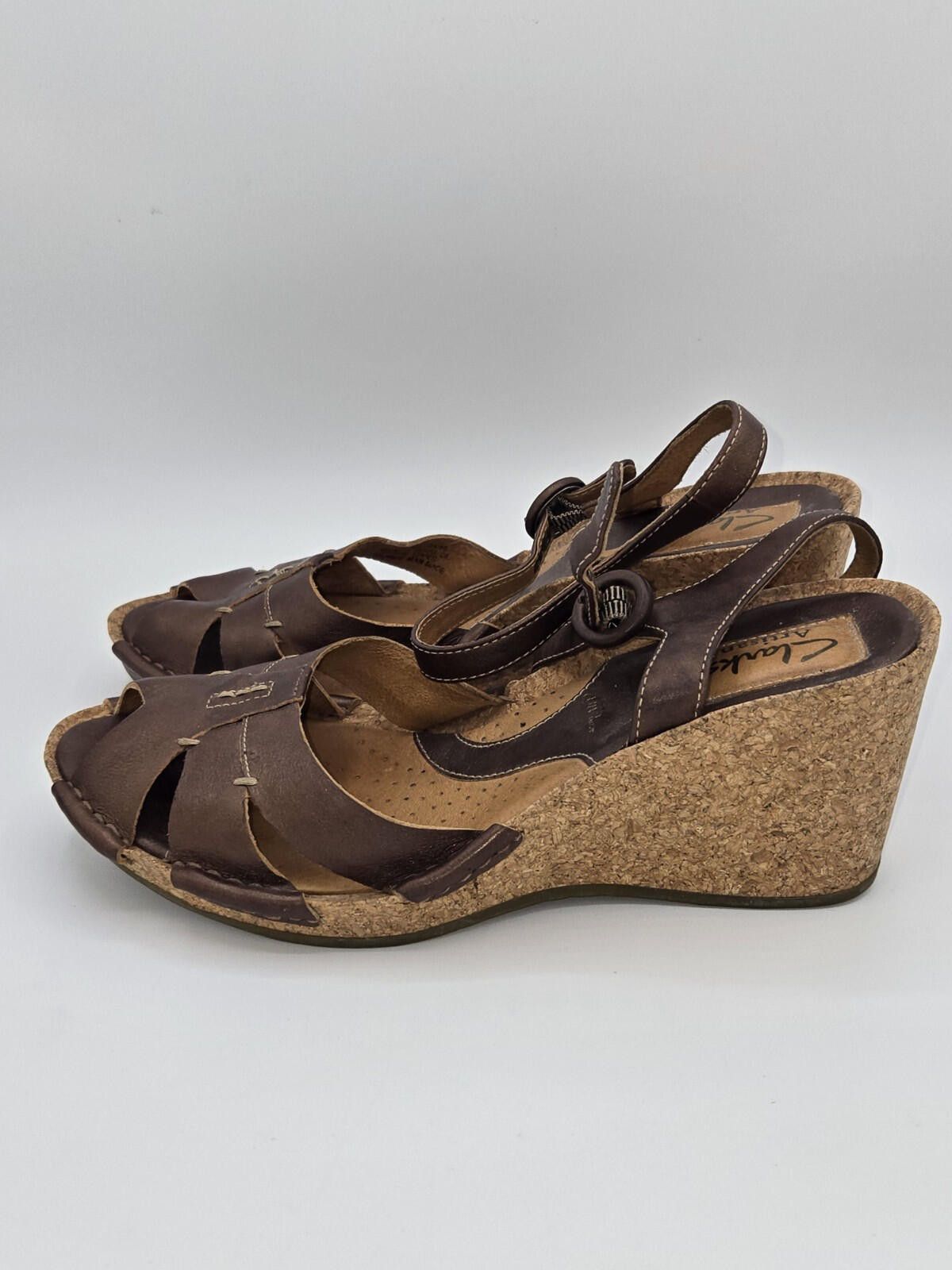 Clarks Clarks Artisan Alameda Womens Bronze Leather Wedge Sandal 8 Size US 8 / IT 38 - 5 Thumbnail