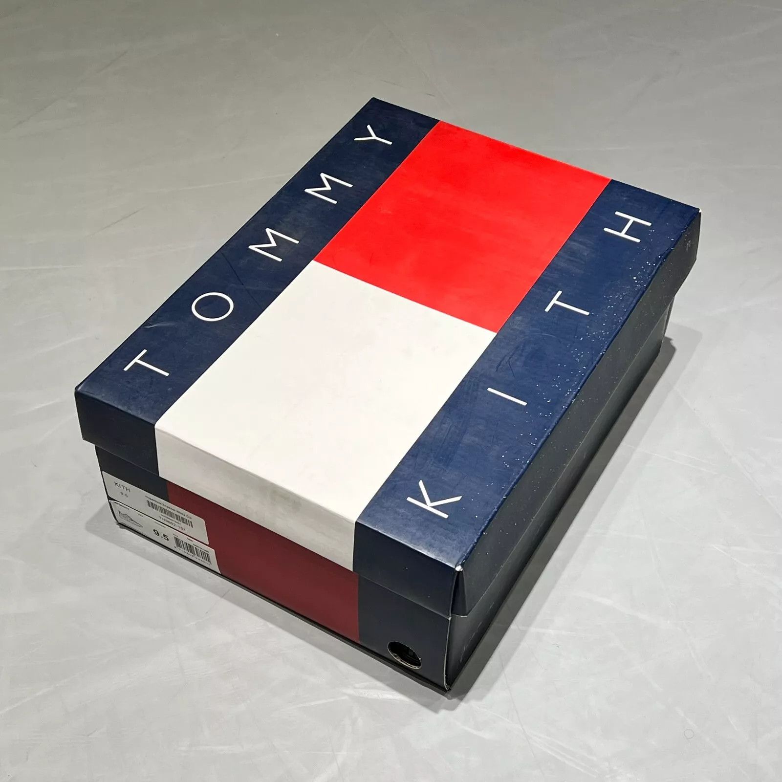 Kith × Tommy Hilfiger Tommy Hilfiger x Kith (SS19) - Hyperbole Trainers Size US 9.5 / EU 42-43 - 13 Thumbnail