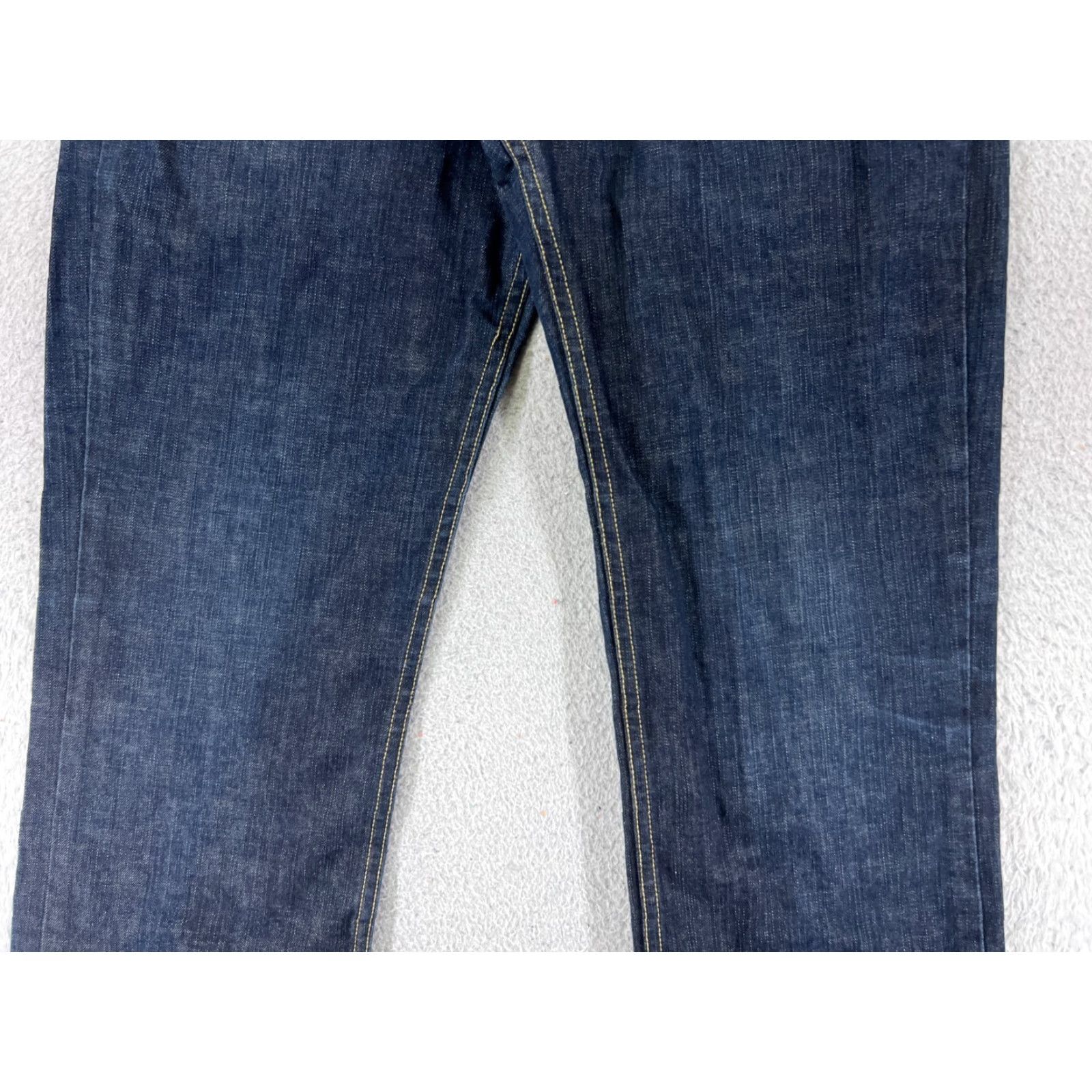 Sean John Sean John Jeans Adult 30 Blue Denim Straight 100% Cotton 5-Pocket 29x29 Beltless Button Closure Hip Hop 90s Mens Regular Medium Blue Denim Jeans Size US 30 / EU 46 - 3 Thumbnail