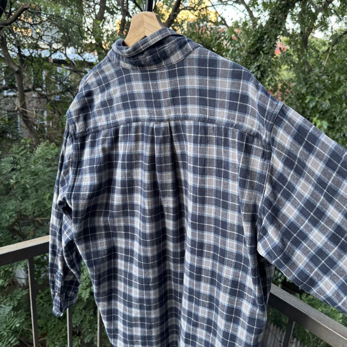 Vintage Carhartt Faded Flannel Shirt ERD Grunge Thrashed Distressed Size US XL / EU 56 / 4 - 4 Thumbnail