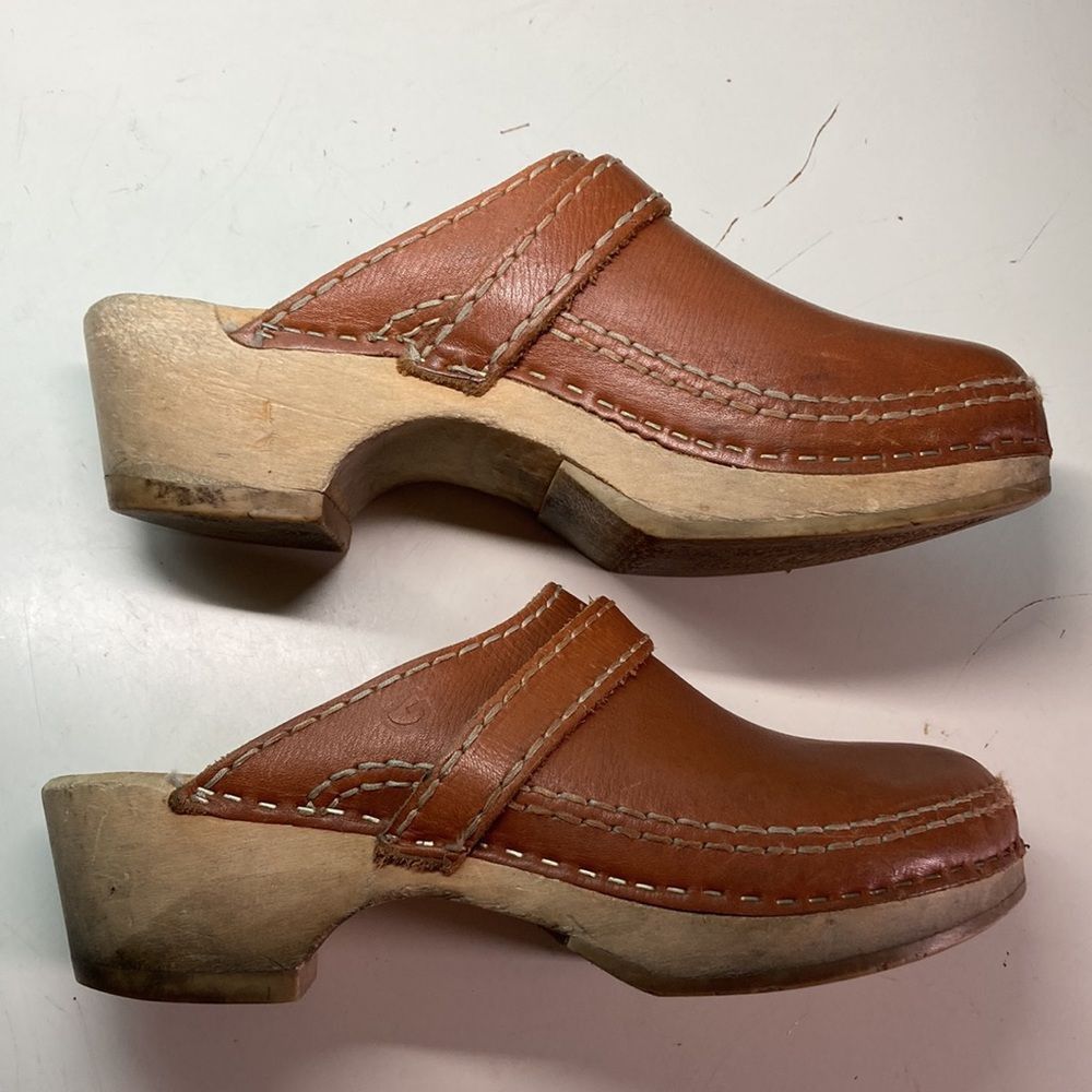 Aero Leathers Gevavi Wood & Leather Clogs Size 39- 8.5 US Size US 8.5 / IT 38.5 - 6 Thumbnail