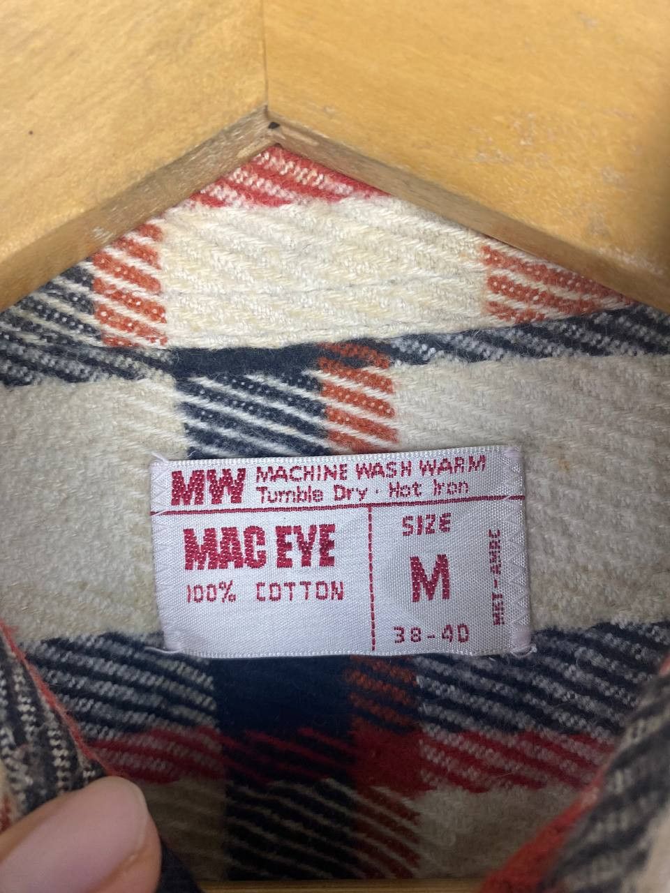 Japanese Brand mac eye japanese brand flannel shirt cat eye button Size US M / EU 48-50 / 2 - 5 Thumbnail