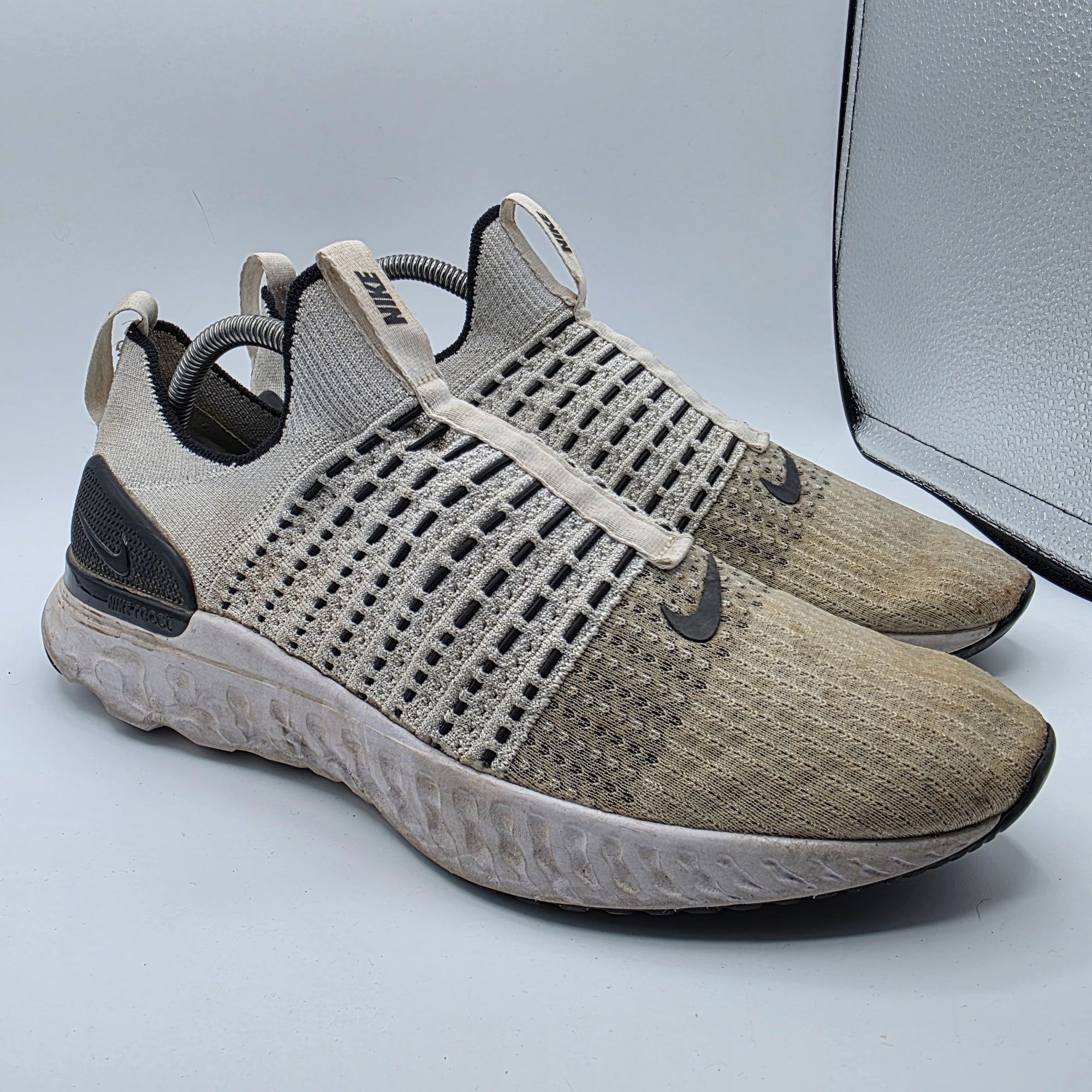 Nike Nike React Phantom Run Flyknit 2 Oreo Mens Size 10.5 White S Size US 10.5 / EU 43-44 - 1 Thumbnail