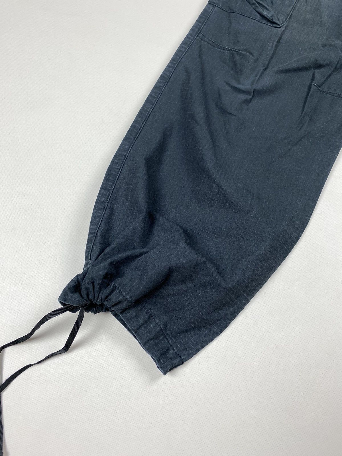 Nike Nike vintage Y2K men’s ripstop cargo pants trousers Size US 33 - 10 Thumbnail