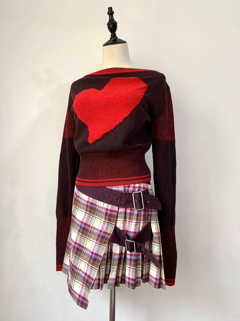 Vivienne Westwood Vivienne Westwood size00 Puppy sweater in beige Size M / US 6-8 / IT 42-44 - 2 Thumbnail