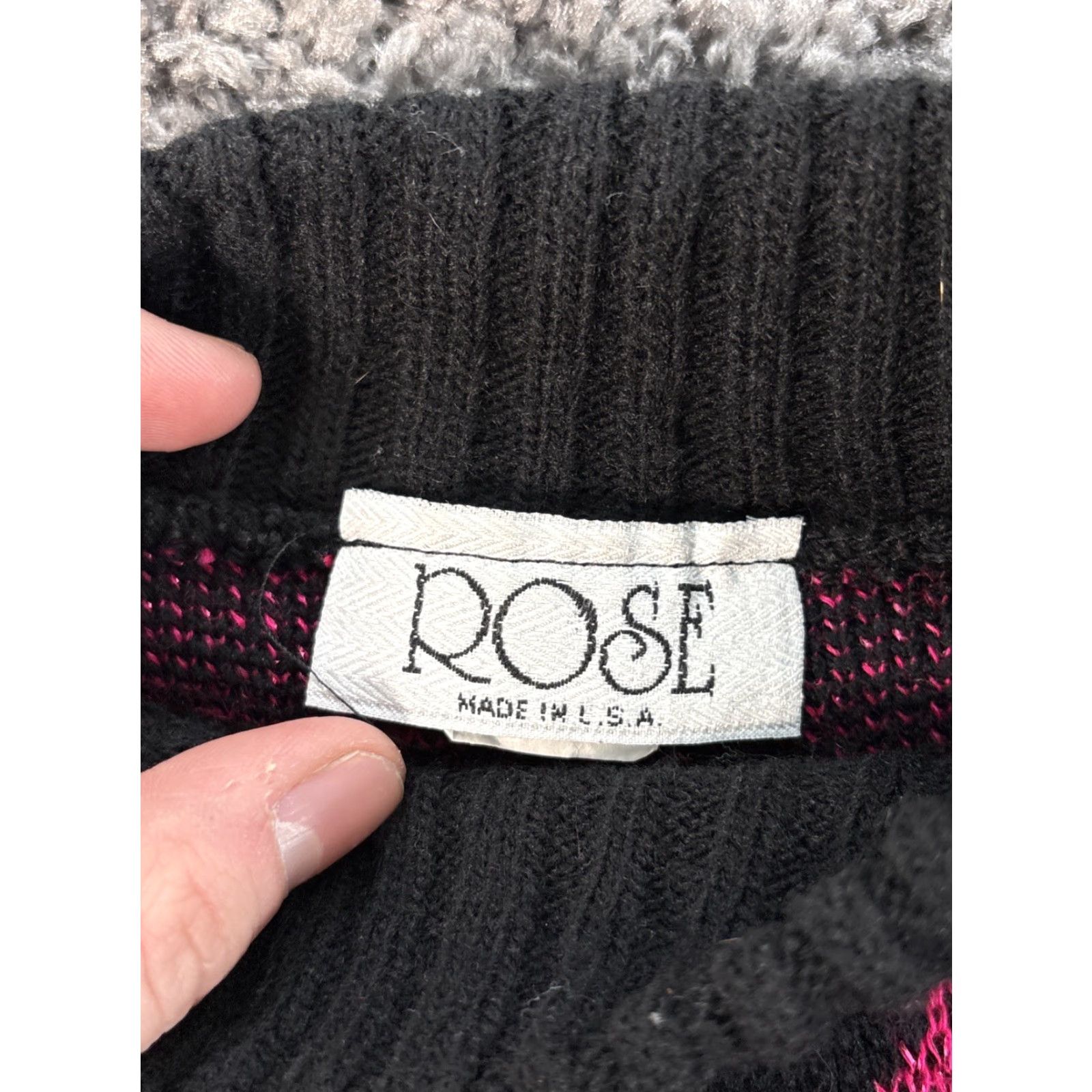 Vintage VINTAGE Rose Sweater Womens M Chunky-Knit Floral Fair Isle Sparkle Party Crew Neck Pullover Acrylic Pink Modern Womens Rose Resort Style Size M / US 6-8 / IT 42-44 - 4 Thumbnail